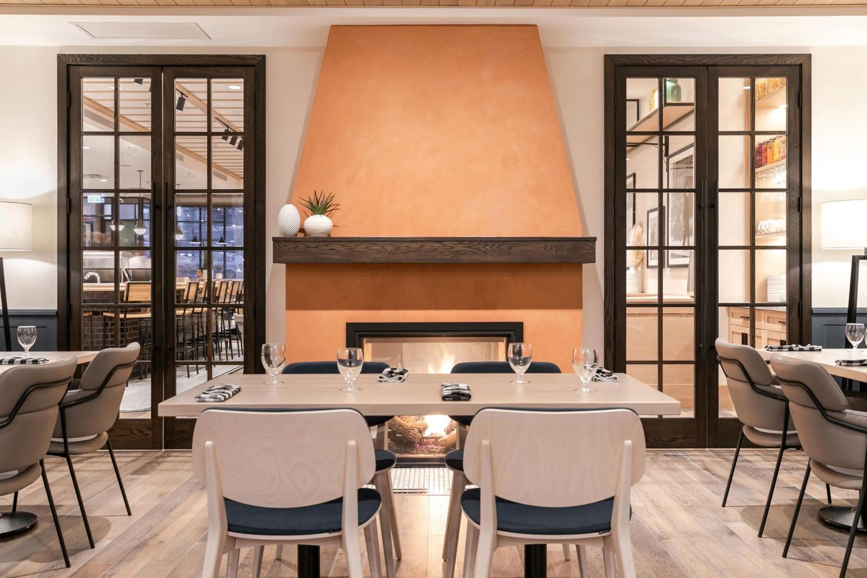 Restaurant/places to eat in Best Western Plus Baker Street Inn