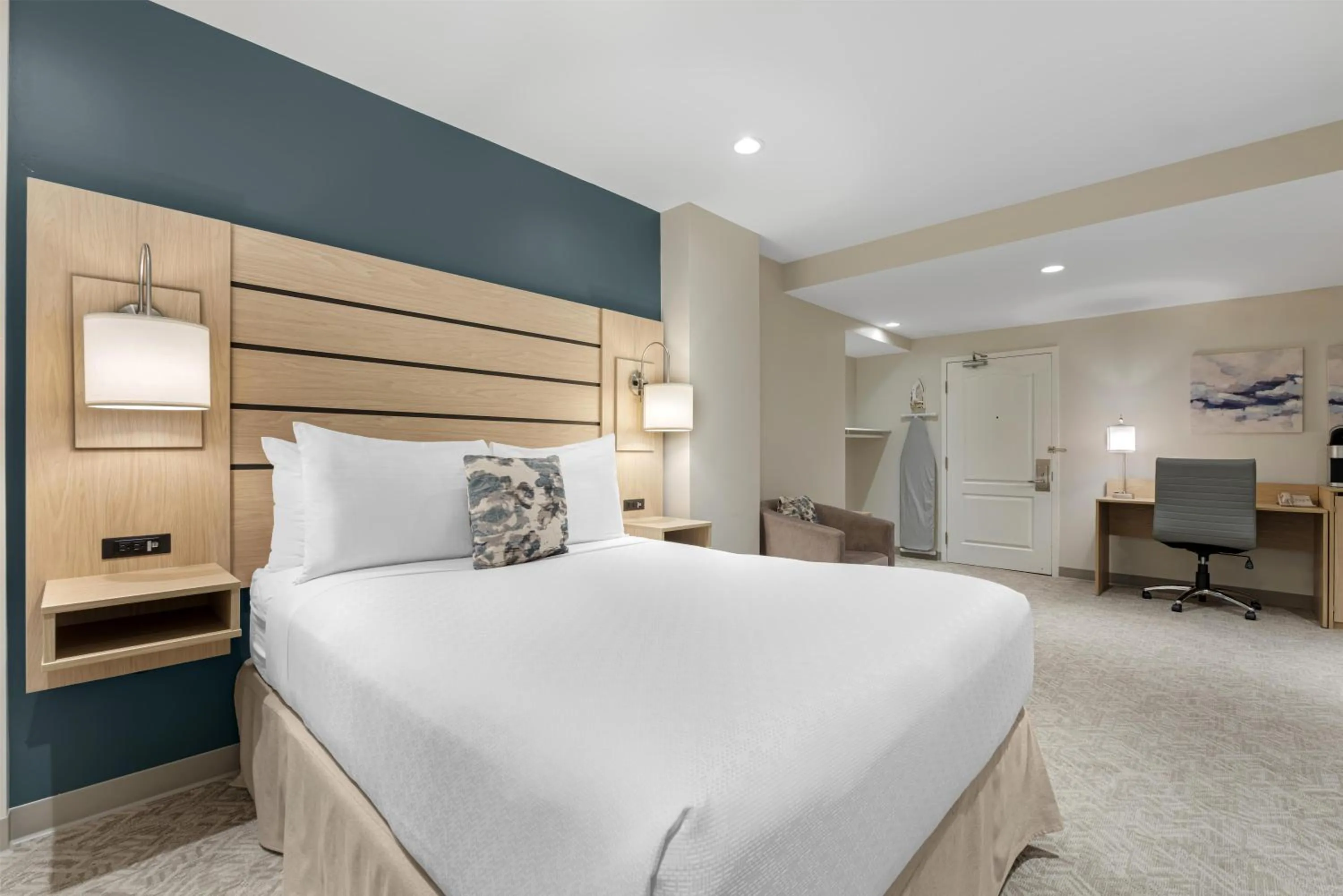 Bedroom, Bed in Best Western Plus Baker Street Inn