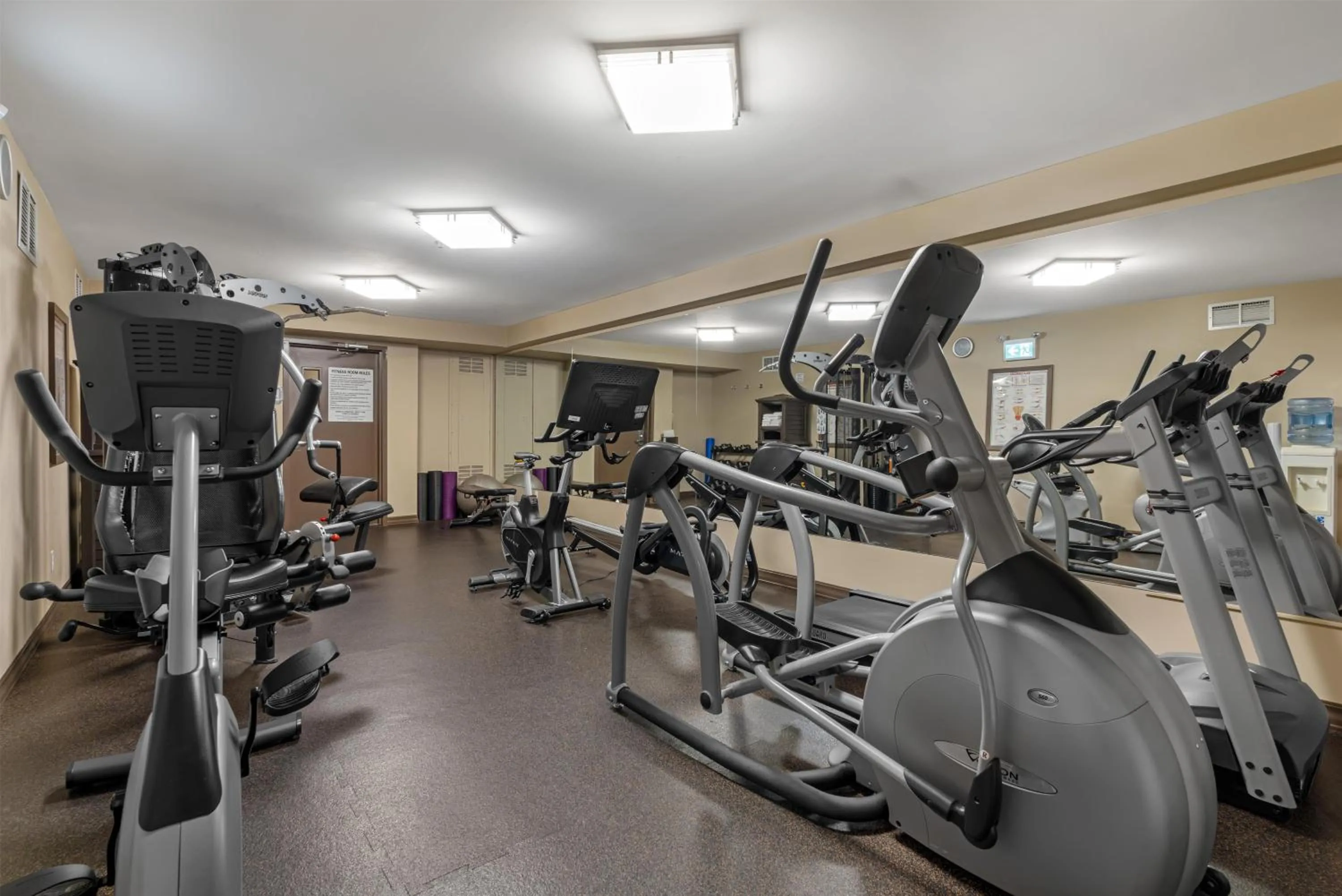 Fitness centre/facilities in Best Western Plus Baker Street Inn