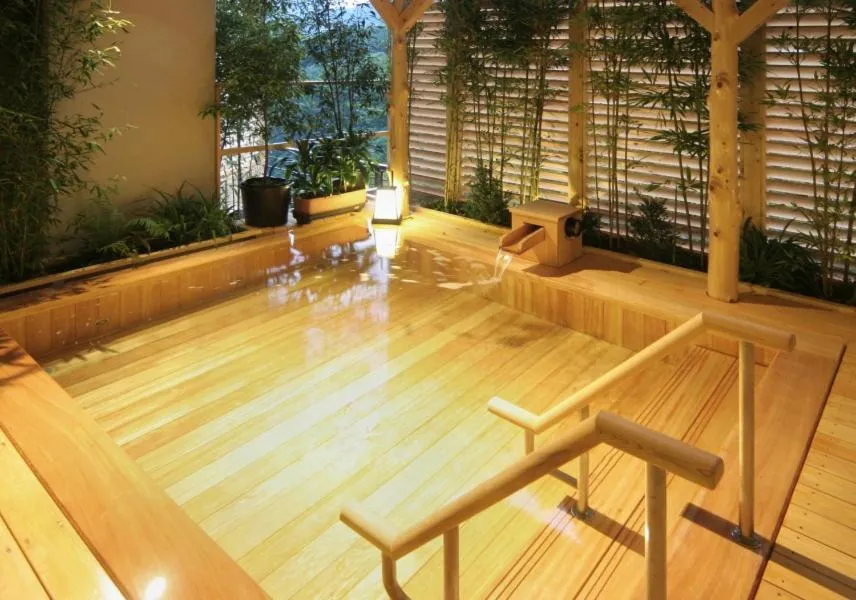 Open Air Bath in Kinugawa Onsen Sanraku