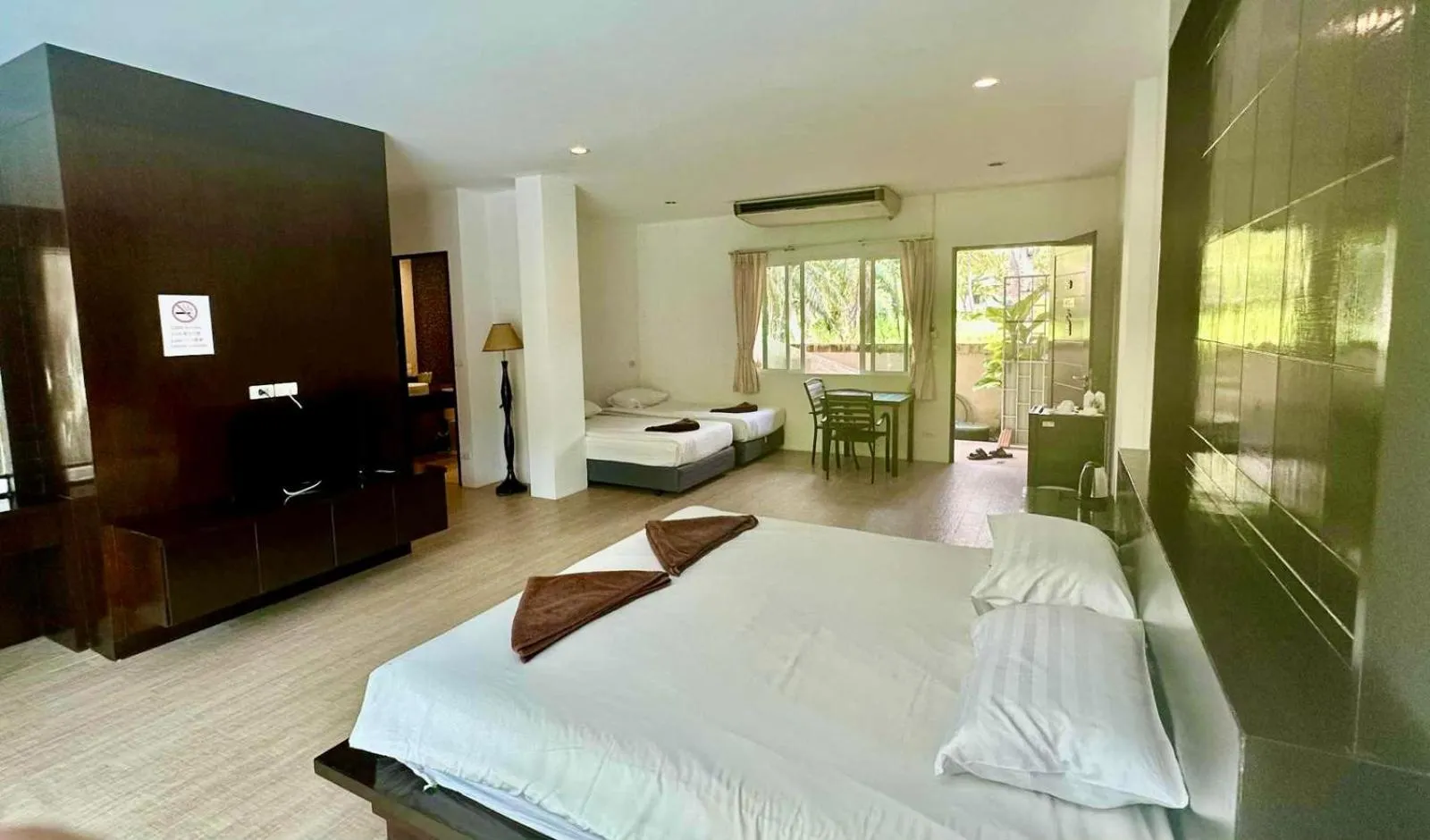 Bed in Aonang Regent Hotel