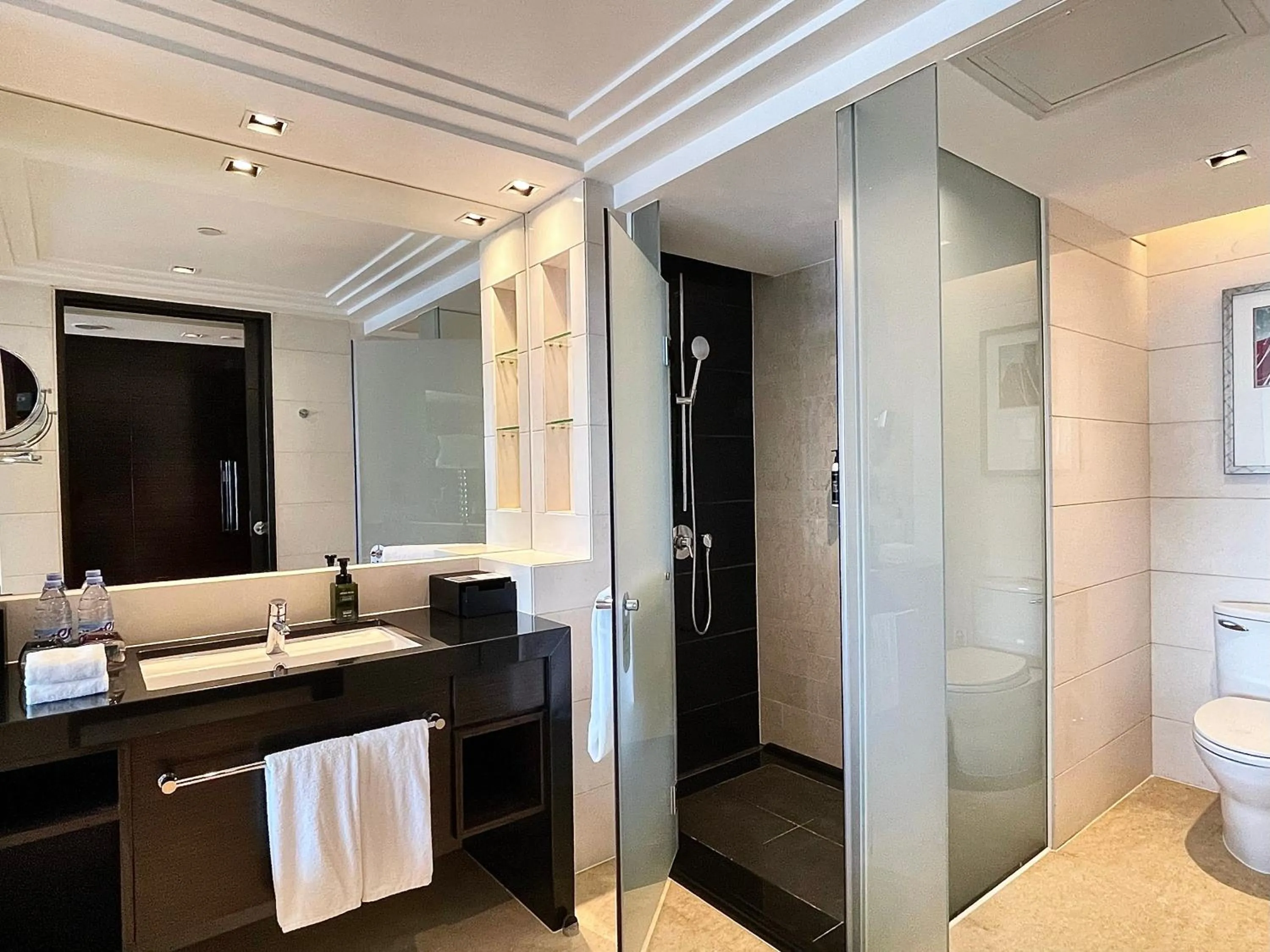 Bathroom in Swiss Grand Xiamen