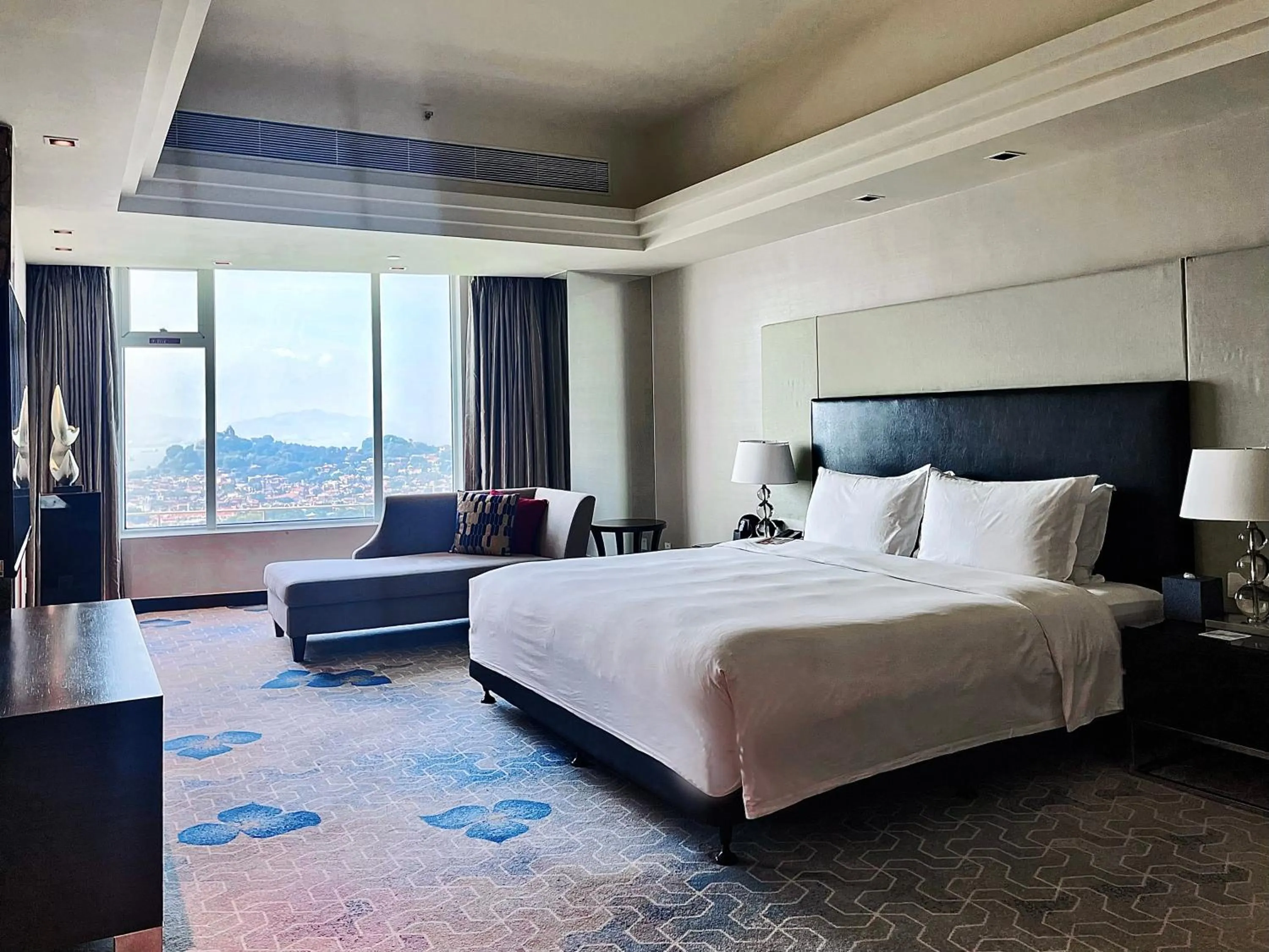 Bedroom, Bed in Swiss Grand Xiamen