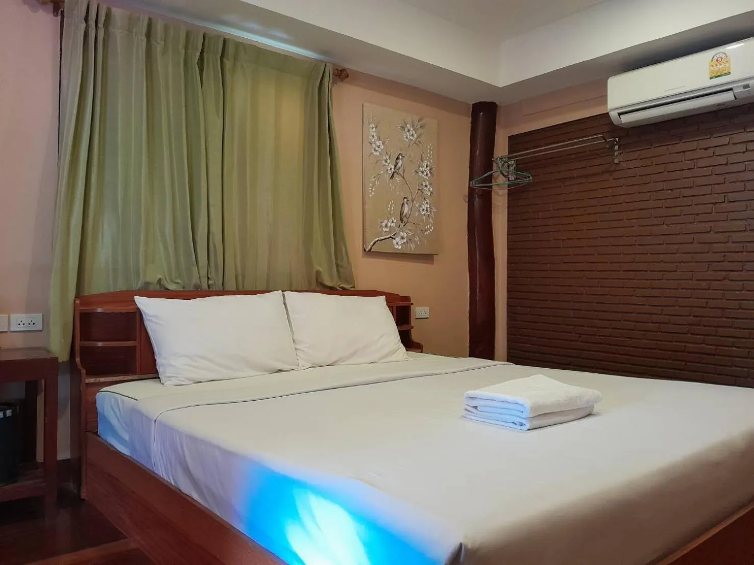 Bedroom, Bed in Ben Guesthouse