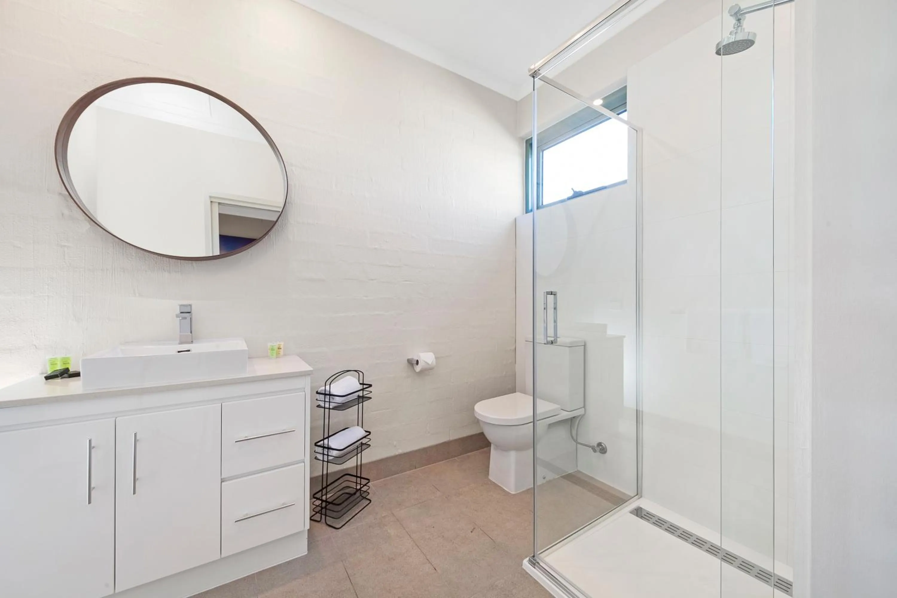 Moonlight Bay Apartments