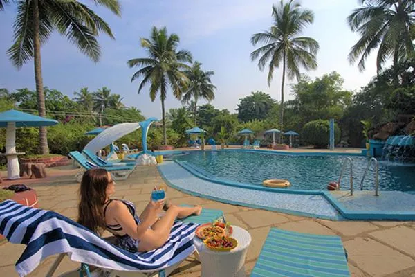 Pool view in Paradise Village Beach Resort