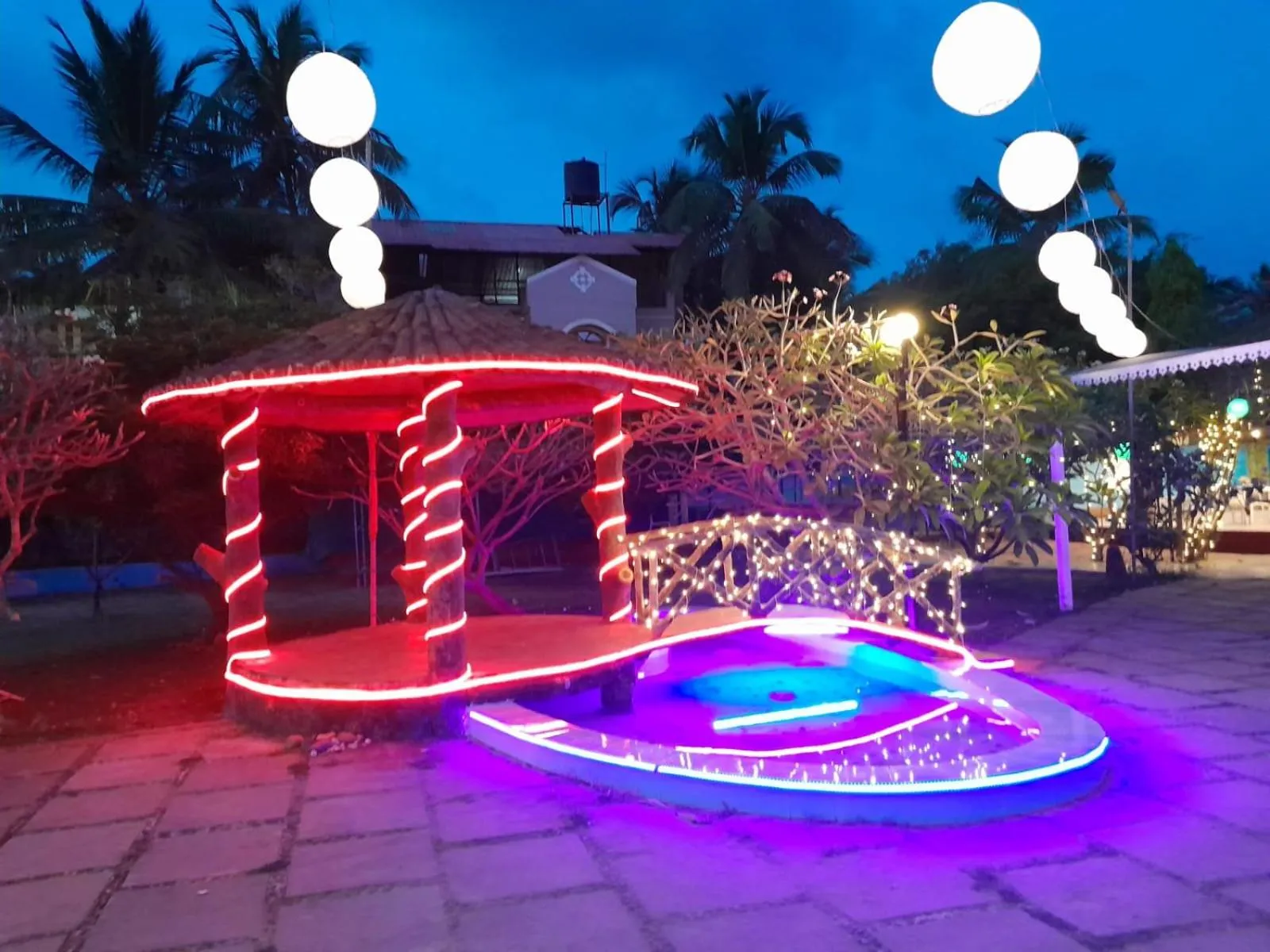 Garden view in Paradise Village Beach Resort