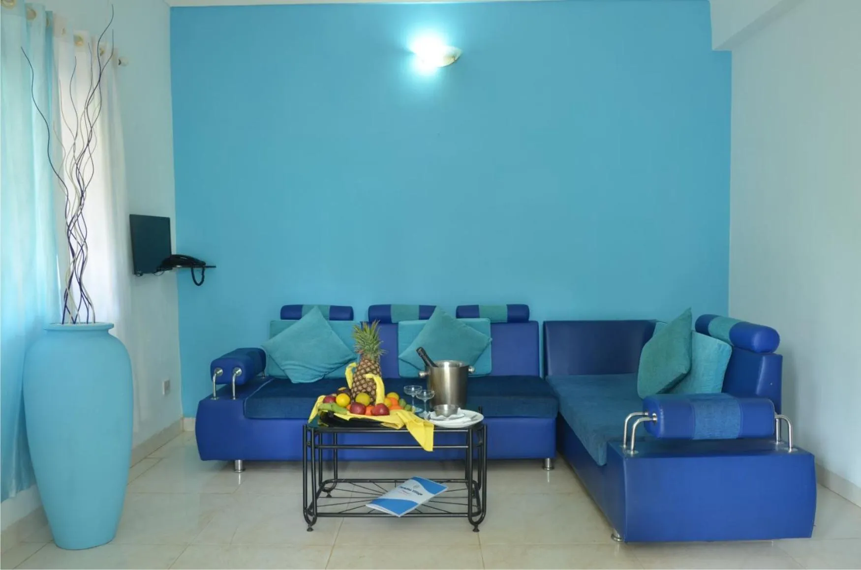 Living room in Paradise Village Beach Resort