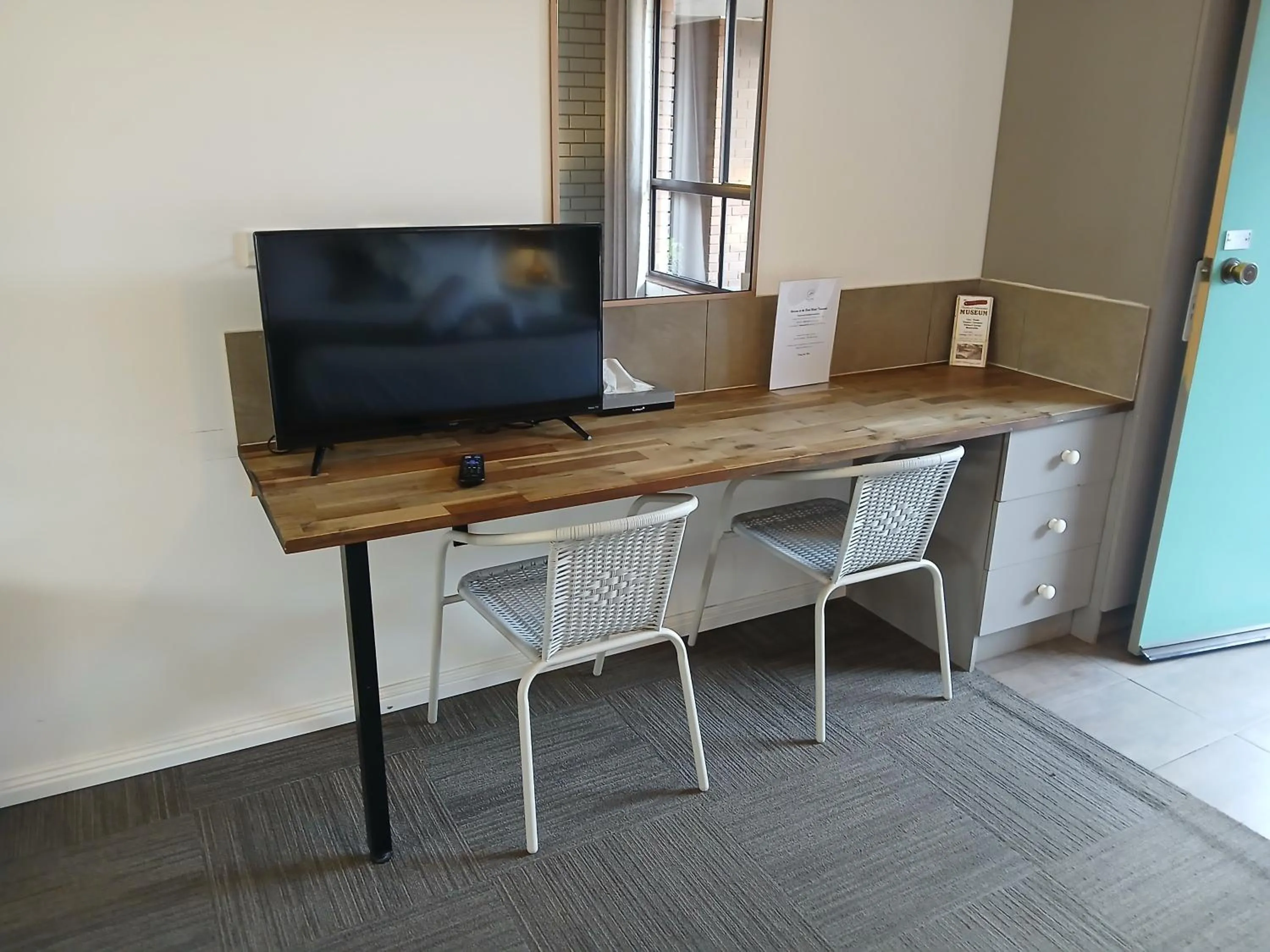 TV and multimedia in Birch Motel Tocumwal Previously Known as Kanimbla Motor Inn