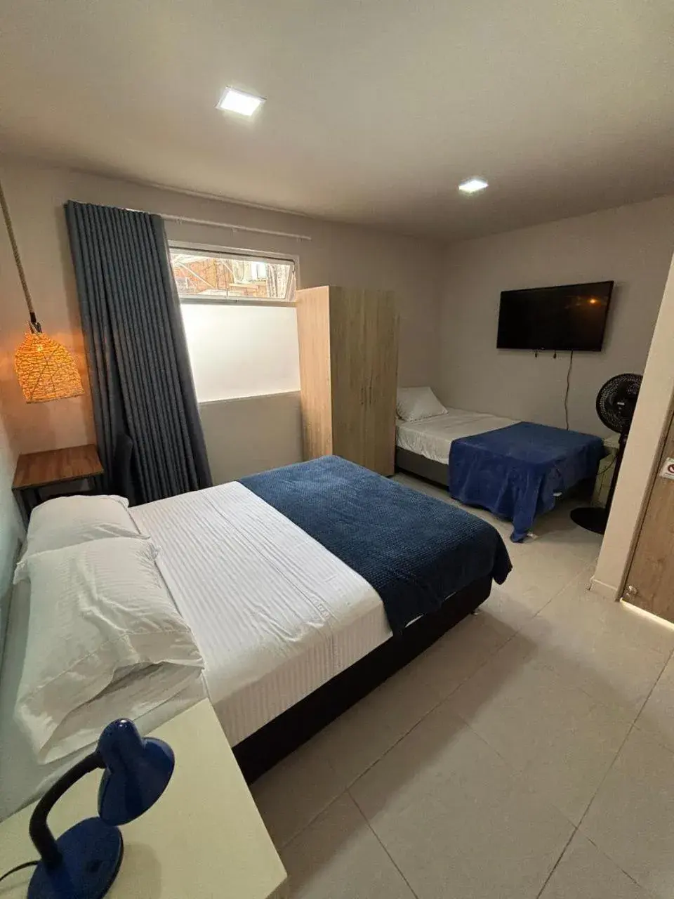 Deluxe Double Room with Private Bathroom - single occupancy in Air Guest House - con Desayuno & Jacuzzi Social Deluxe Double Room with Private Bathroom - single occupancy in Air Guest House - con Desayuno & Jacuzzi Social