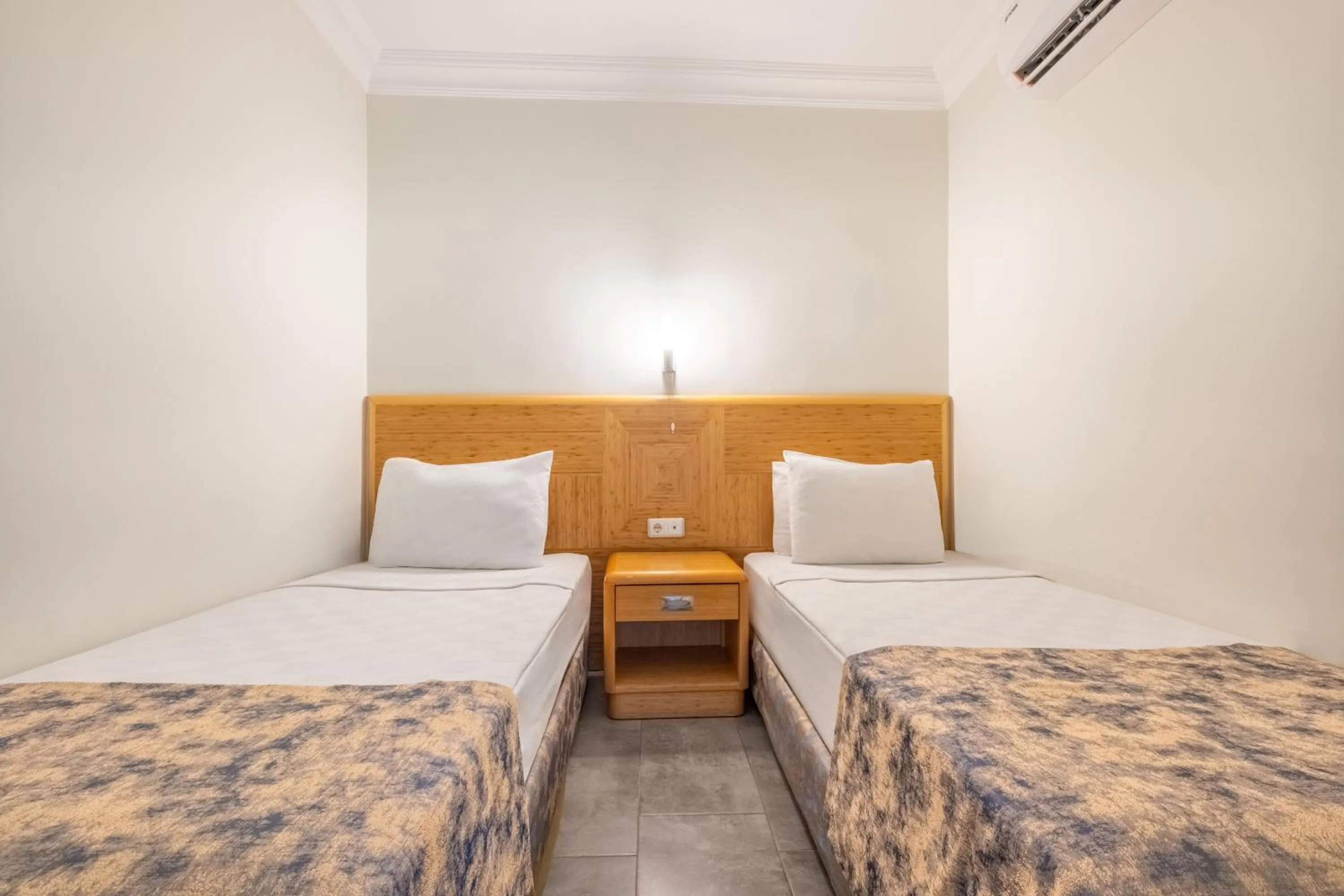 Bedroom, Bed in Senza Grand Santana Hotel - Ultra All Inclusive