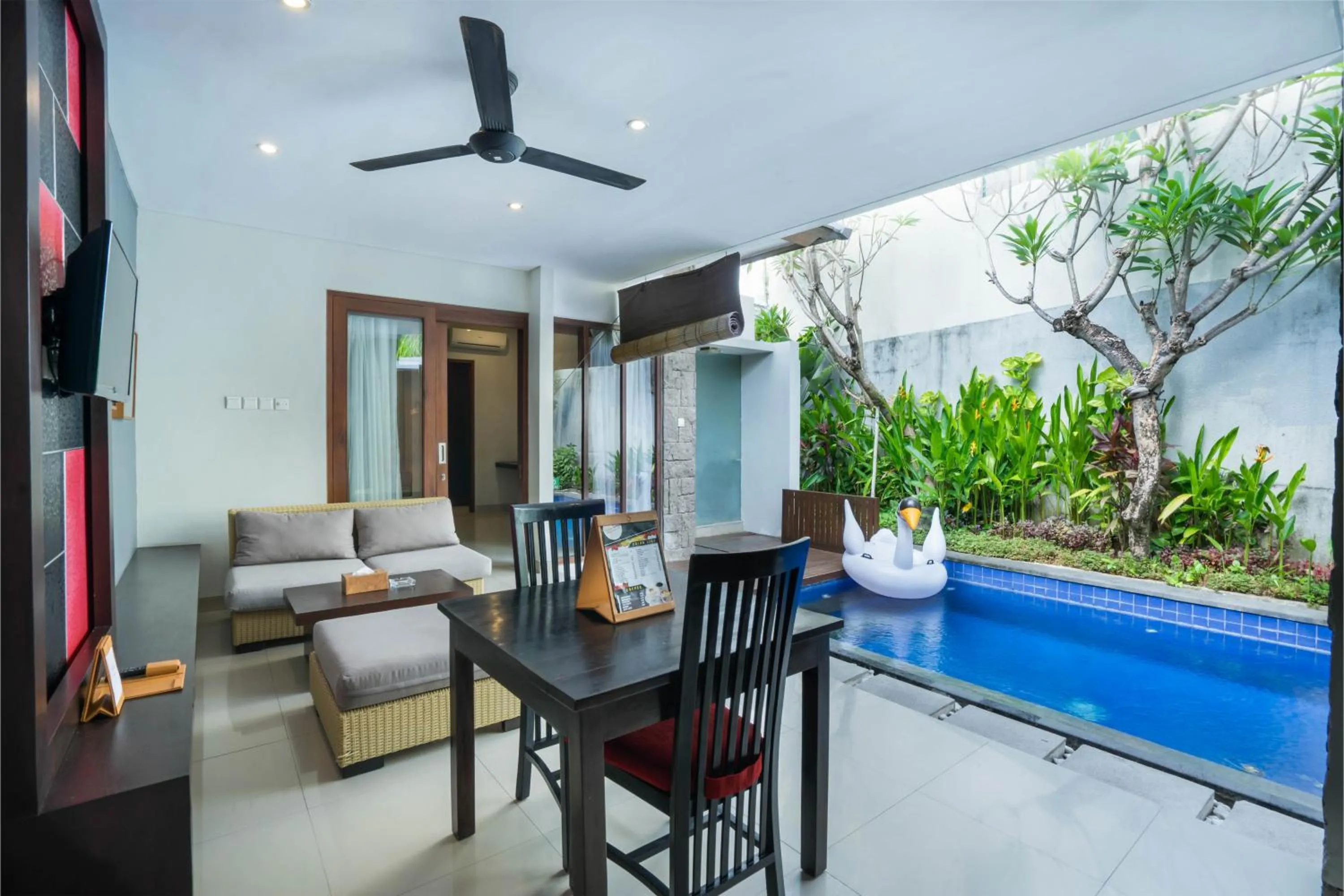 Swimming pool in Samaja Beachside Villas