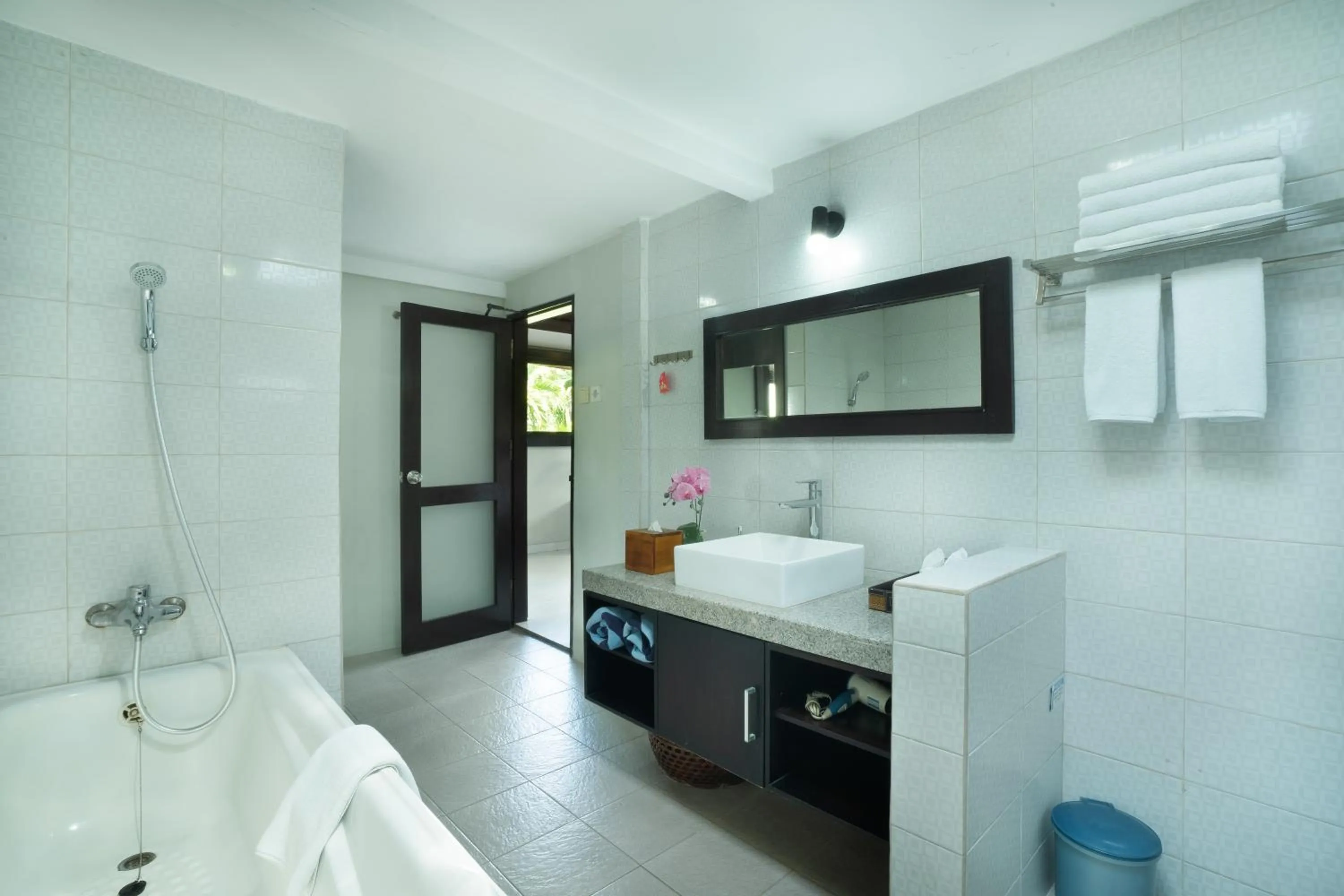 Bathroom in Samaja Beachside Villas