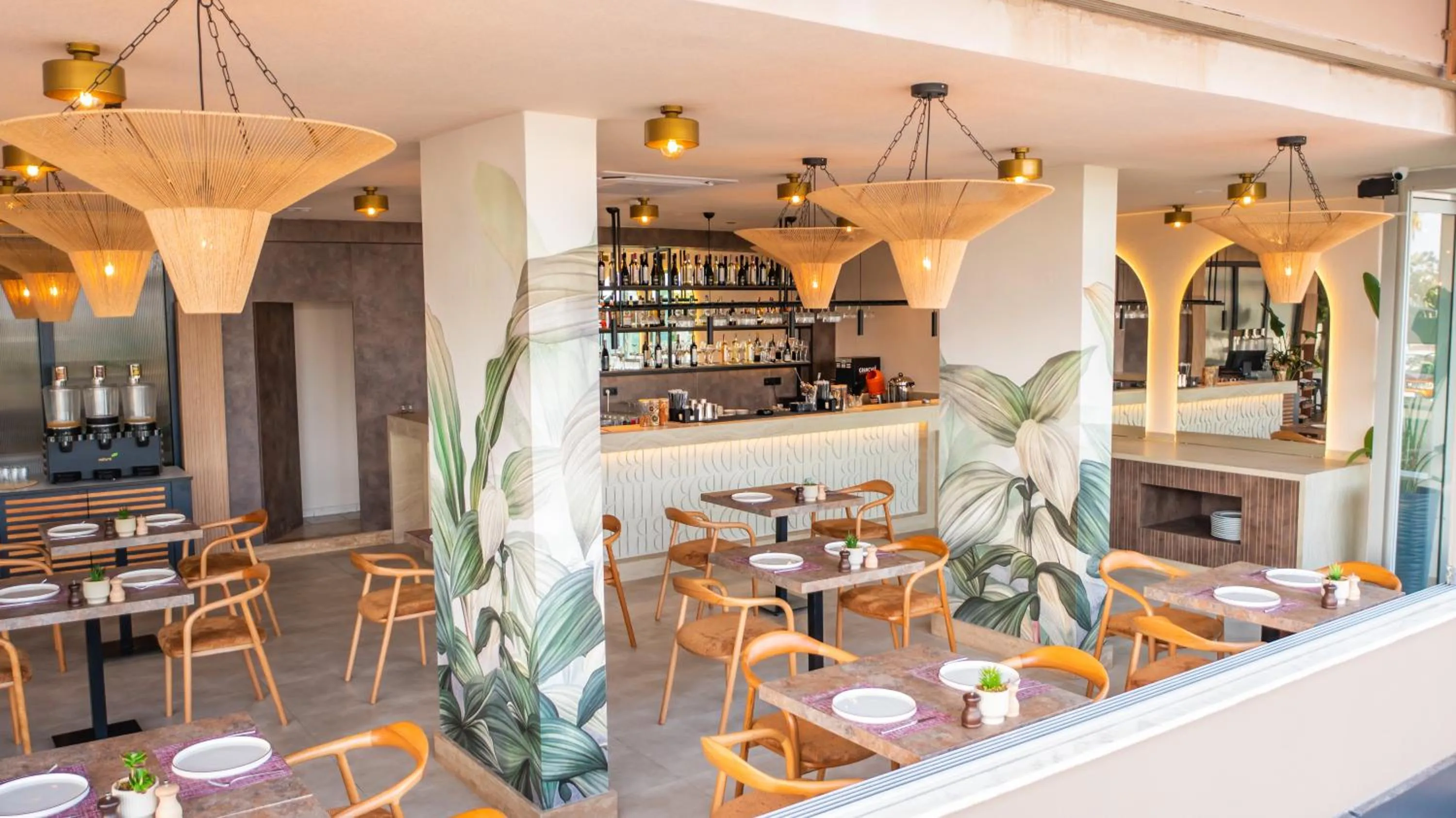 Restaurant/places to eat in Heritage by Cimen Hotel