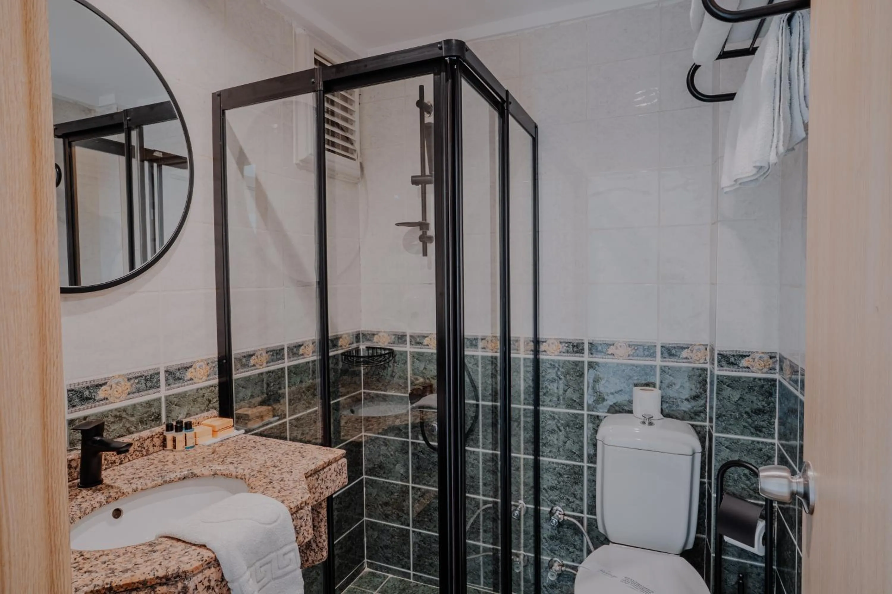 Shower in Heritage by Cimen Hotel