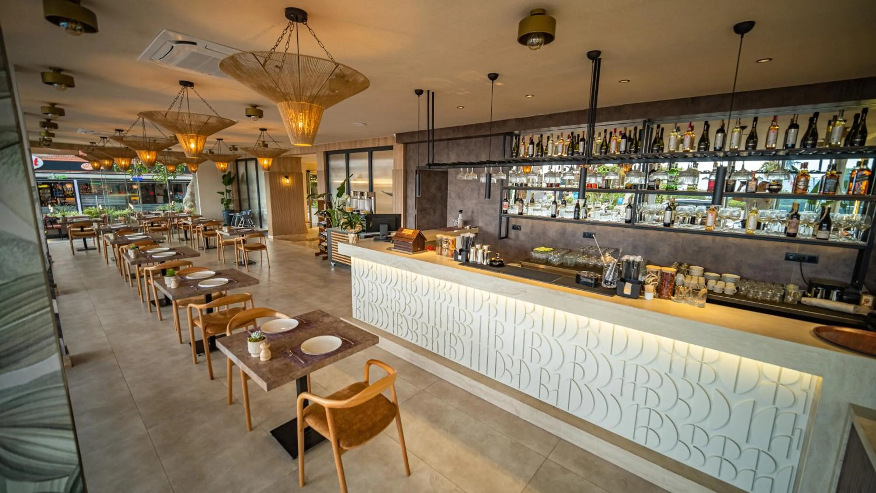 Restaurant/places to eat in Heritage by Cimen Hotel