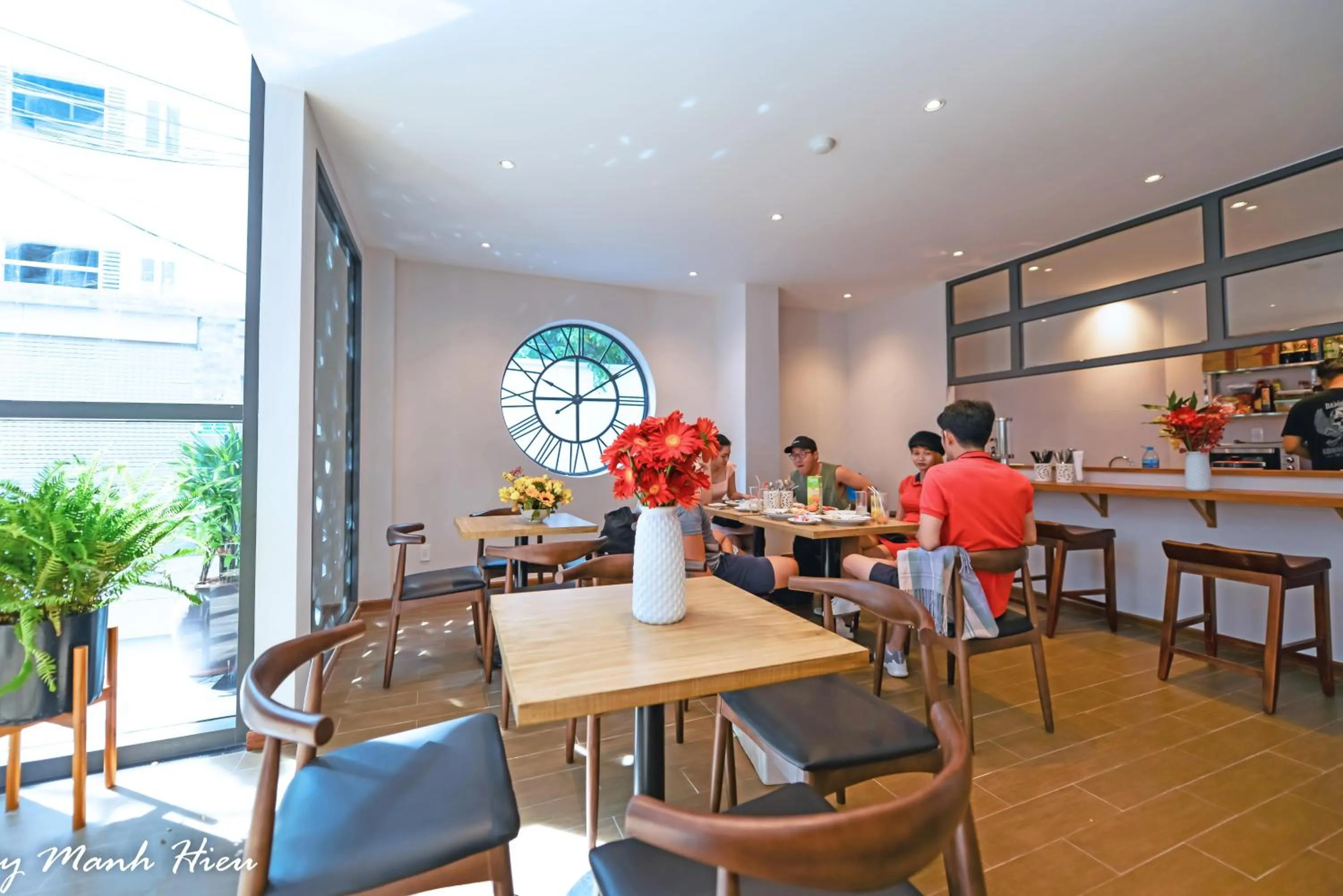 Restaurant/places to eat in Mojzo Inn Boutique Hotel