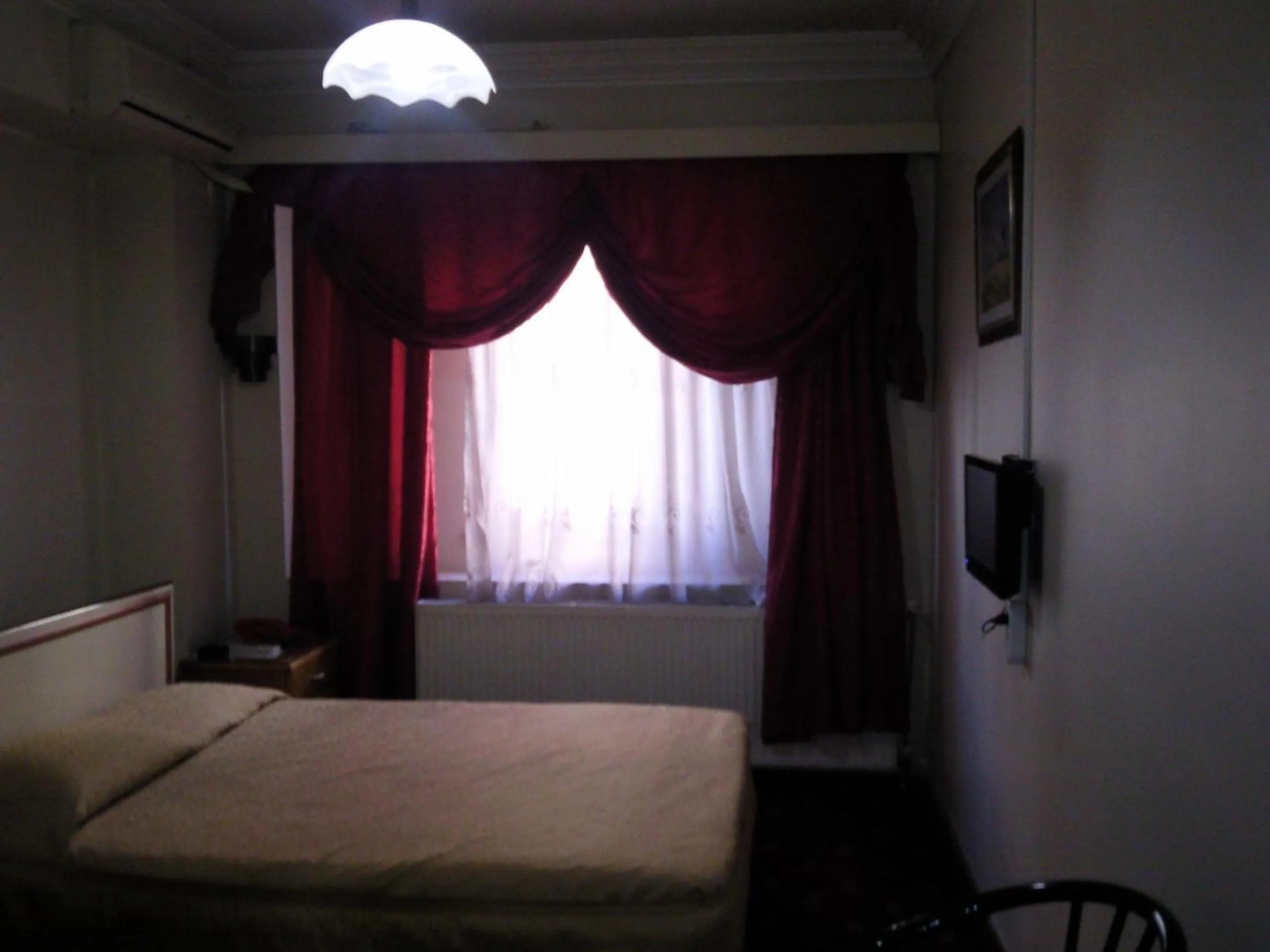 Photo of the whole room, Bed in Yunus Hotel