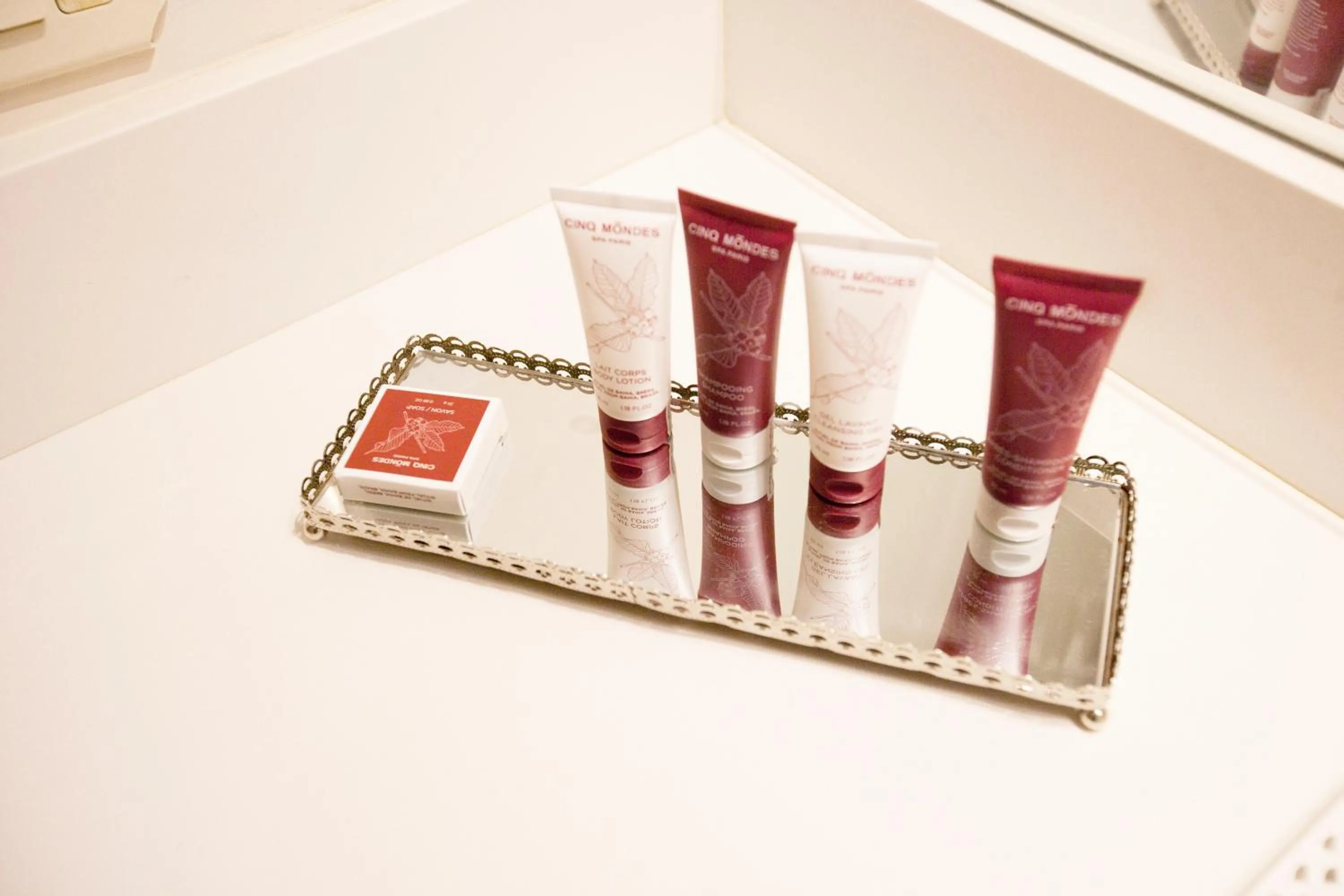 Decorative detail in Suites de Franchy