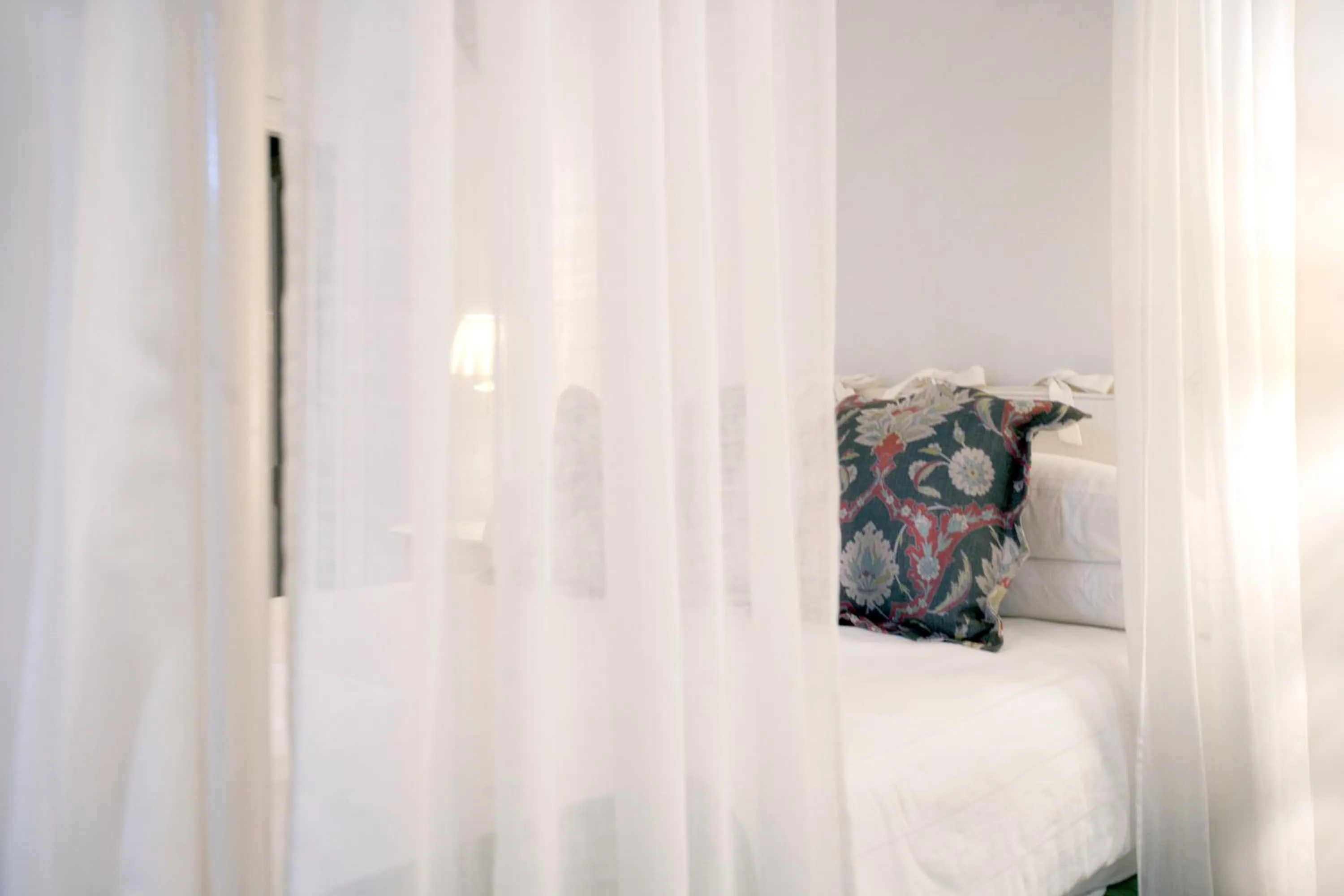 Decorative detail, Bed in Suites de Franchy