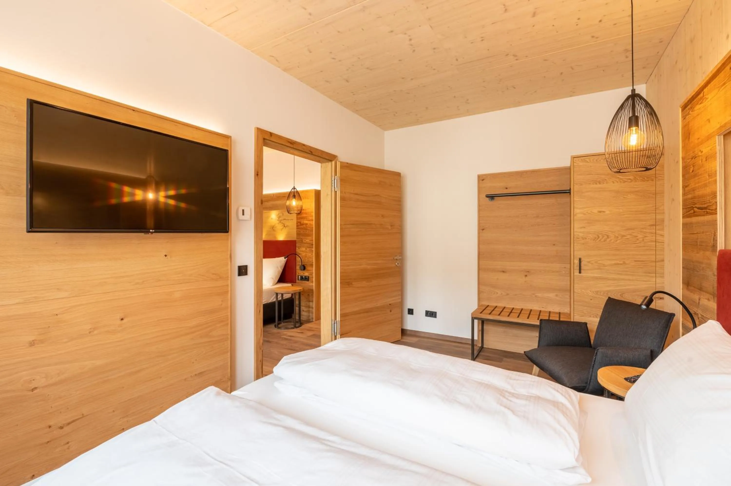 Photo of the whole room, Bed in Landhotel Zum Goldenen Kreuz