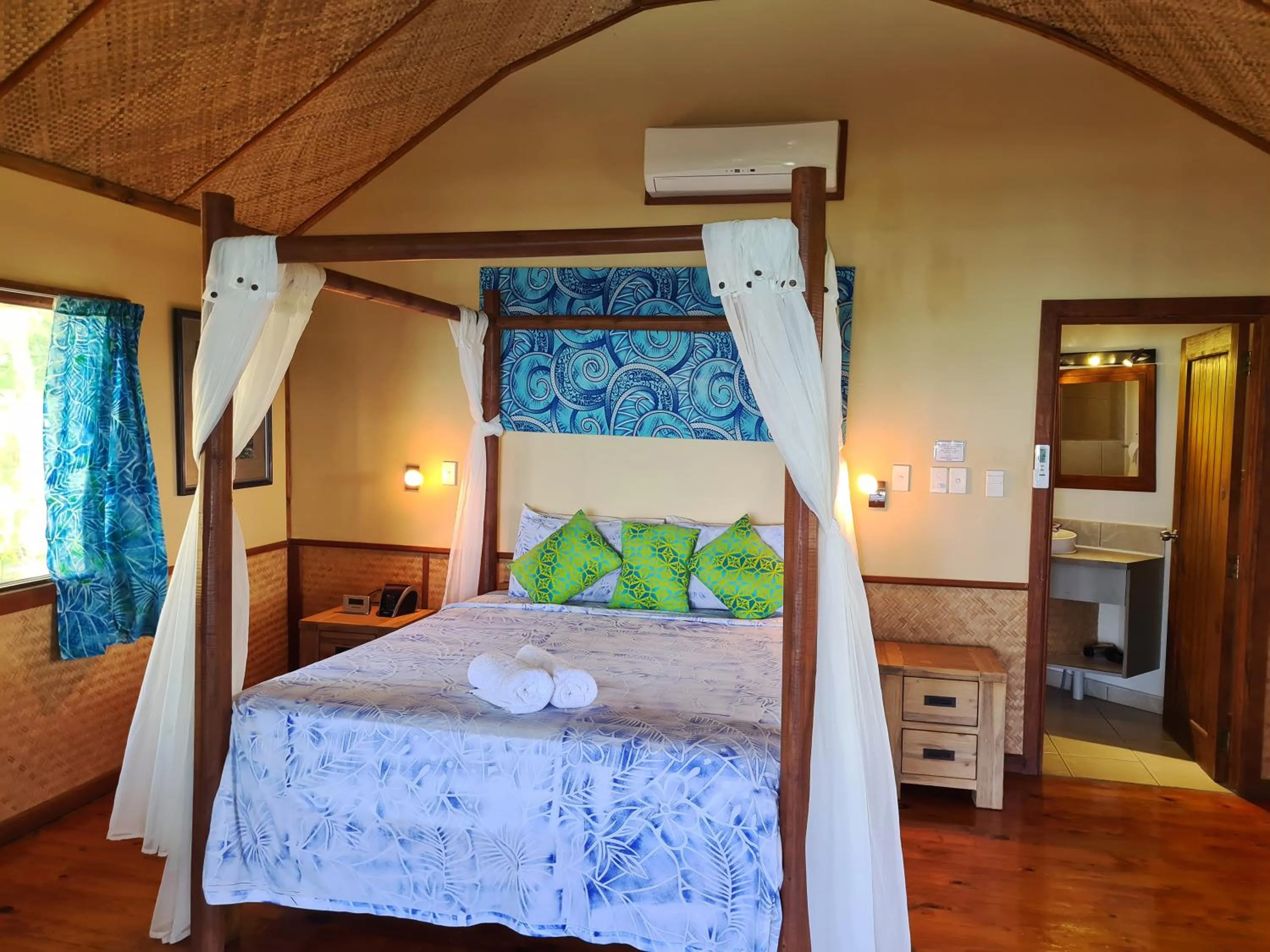 Bed in Le Vasa Resort