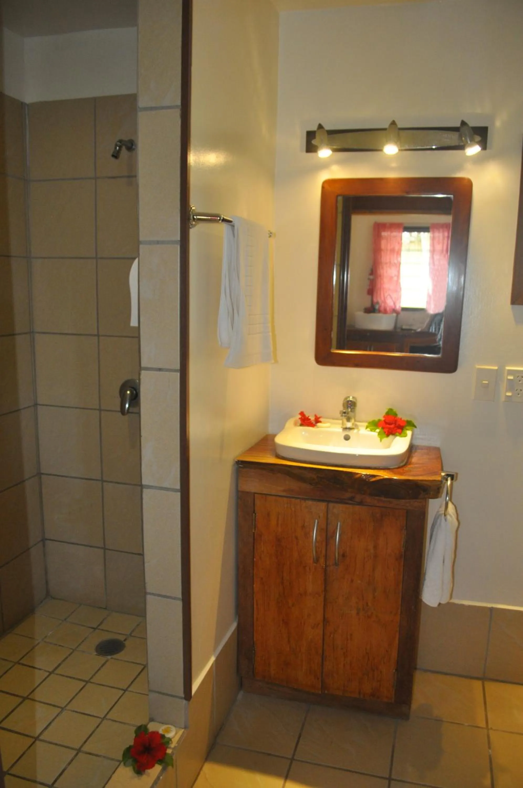 Bathroom in Le Vasa Resort