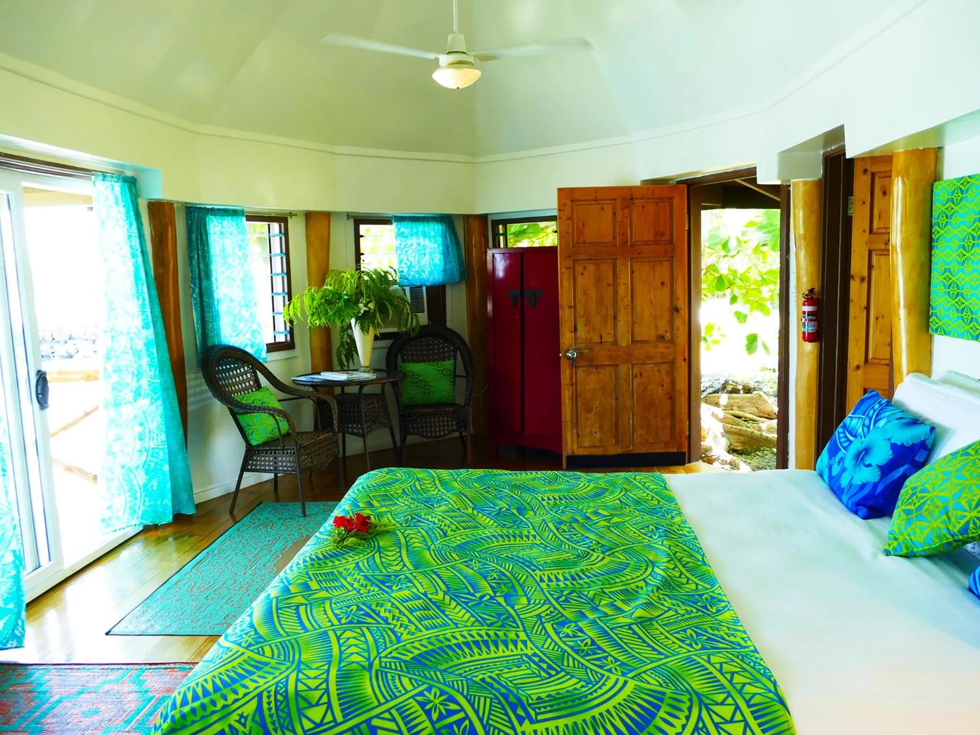 Sea view, Bed in Le Vasa Resort