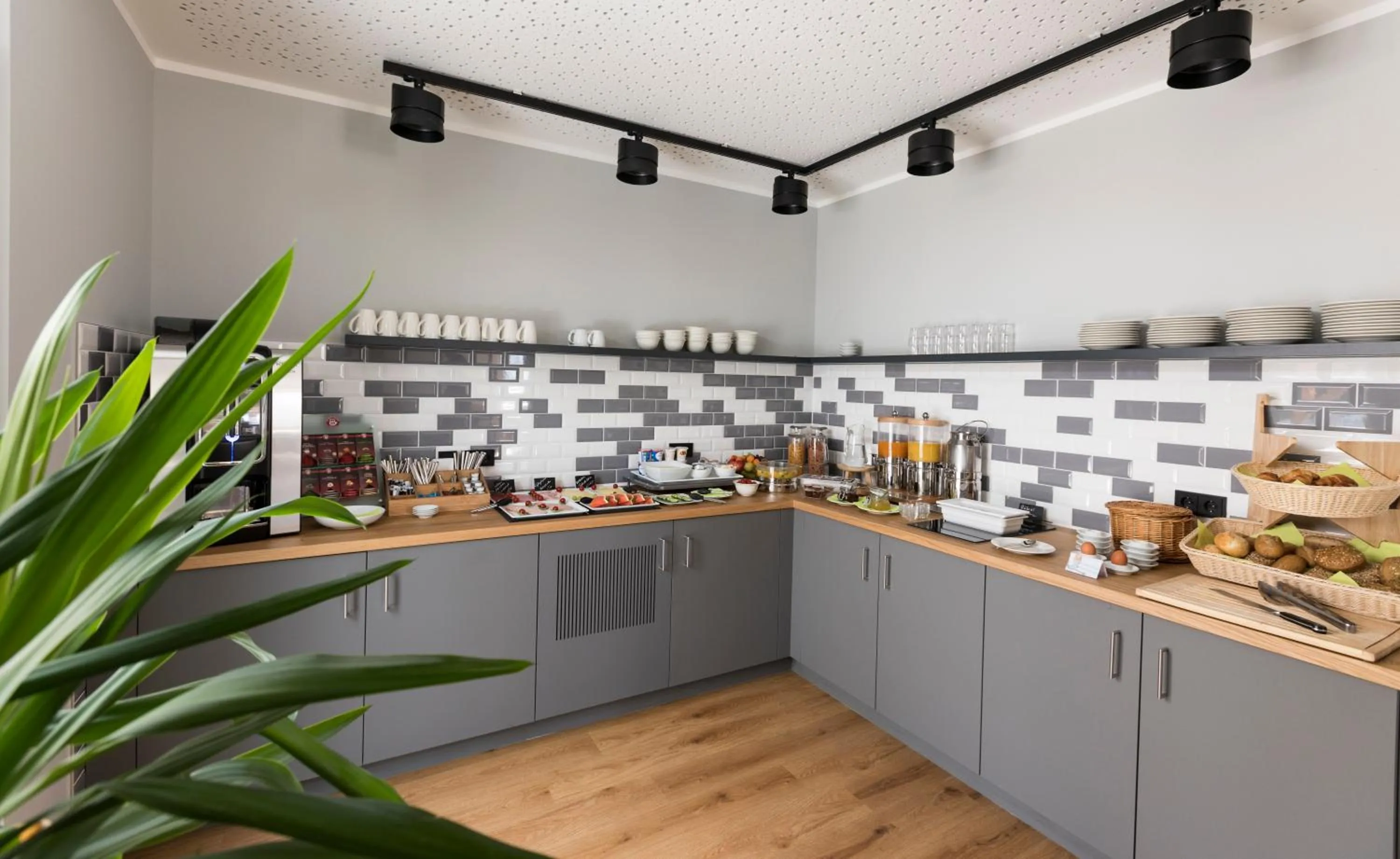 Buffet breakfast in mk hotel eschborn