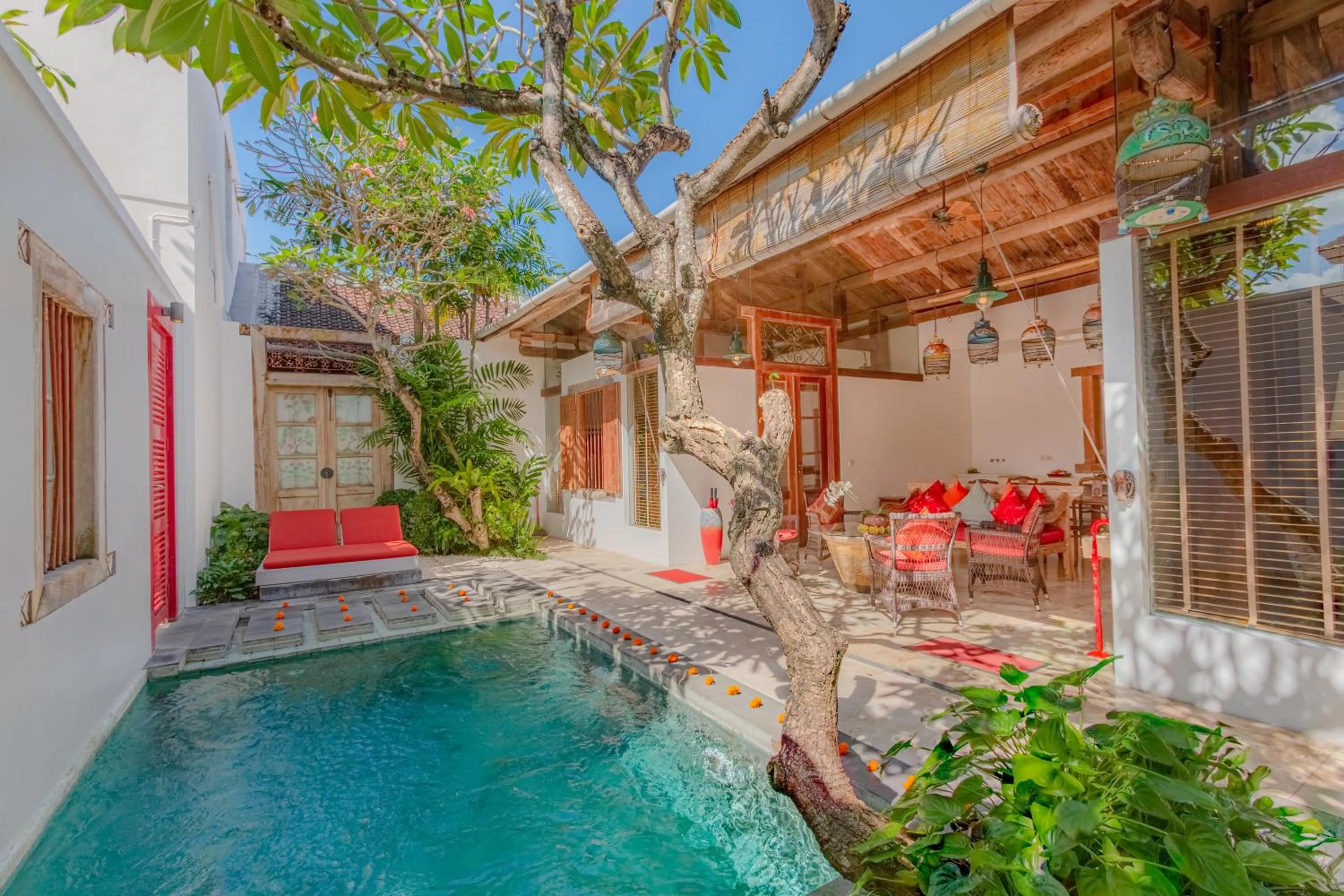 Swimming pool in Bali Ginger Suites & Villa