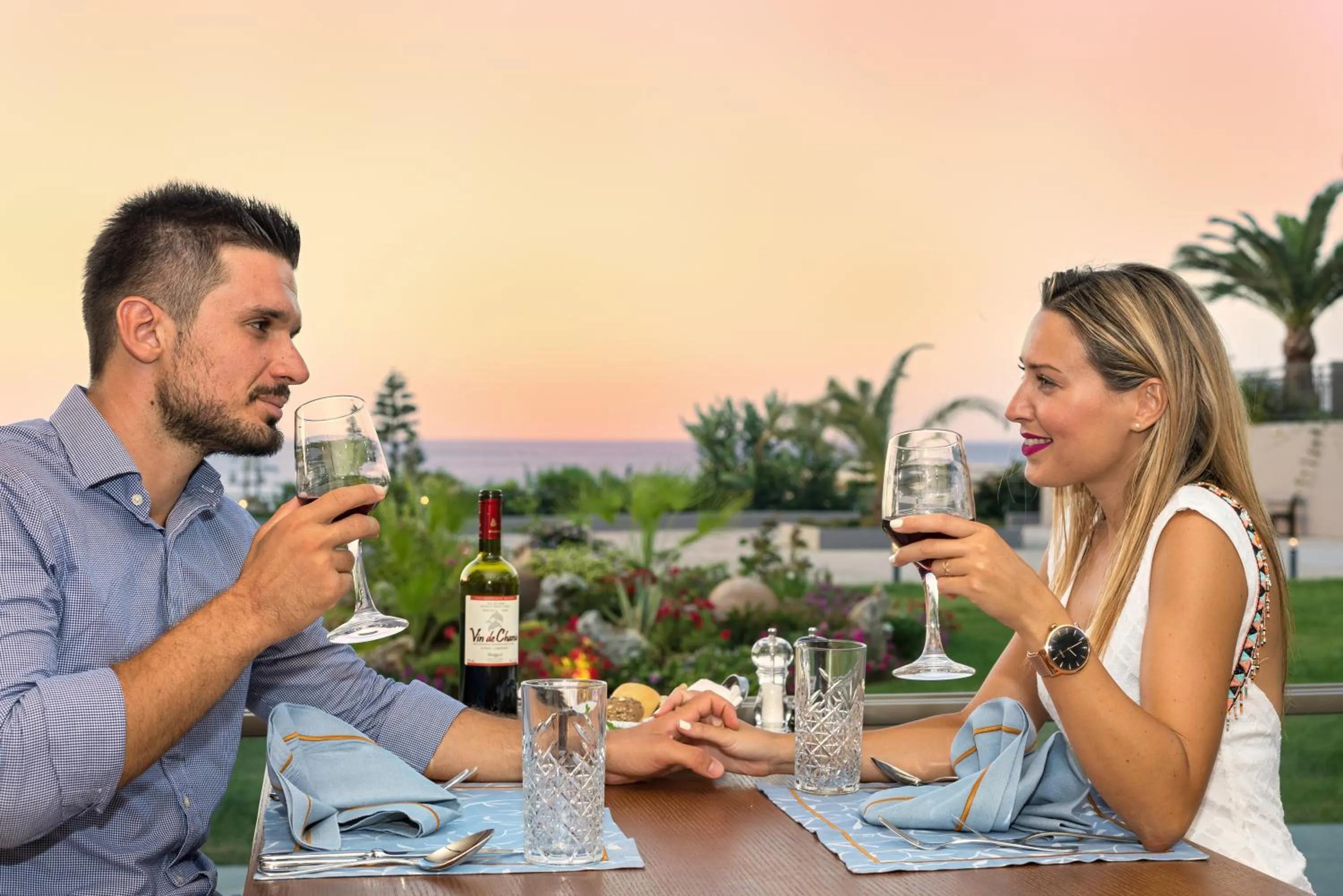 Restaurant/places to eat in Solimar Aquamarine Resort