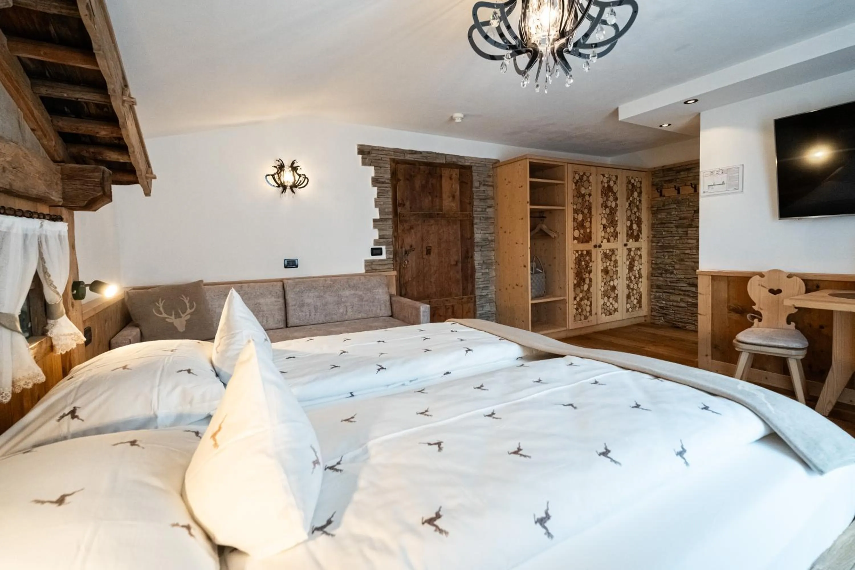 Bedroom, Bed in Hotel Jägerheim 3S