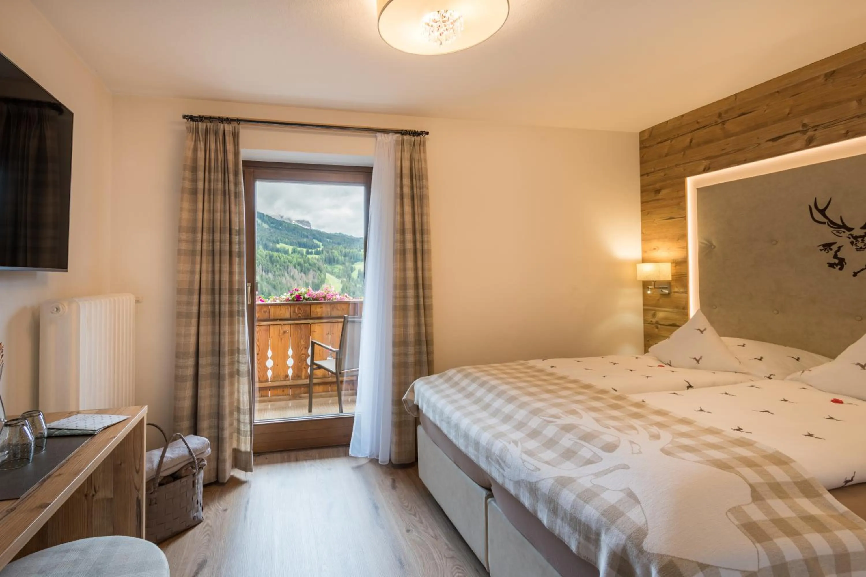 Bedroom, Bed in Hotel Jägerheim 3S