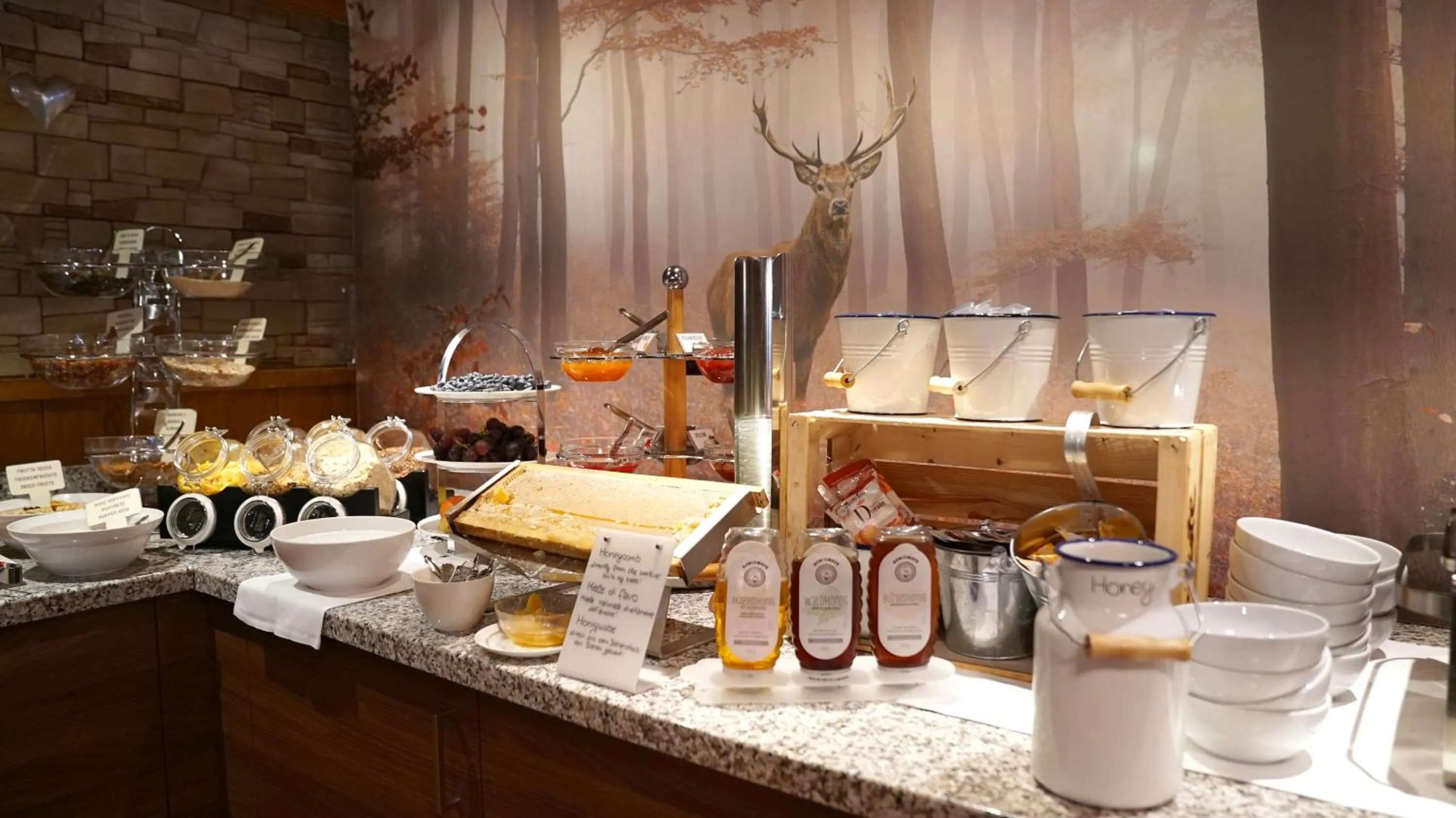 Restaurant/places to eat in Hotel Jägerheim 3S