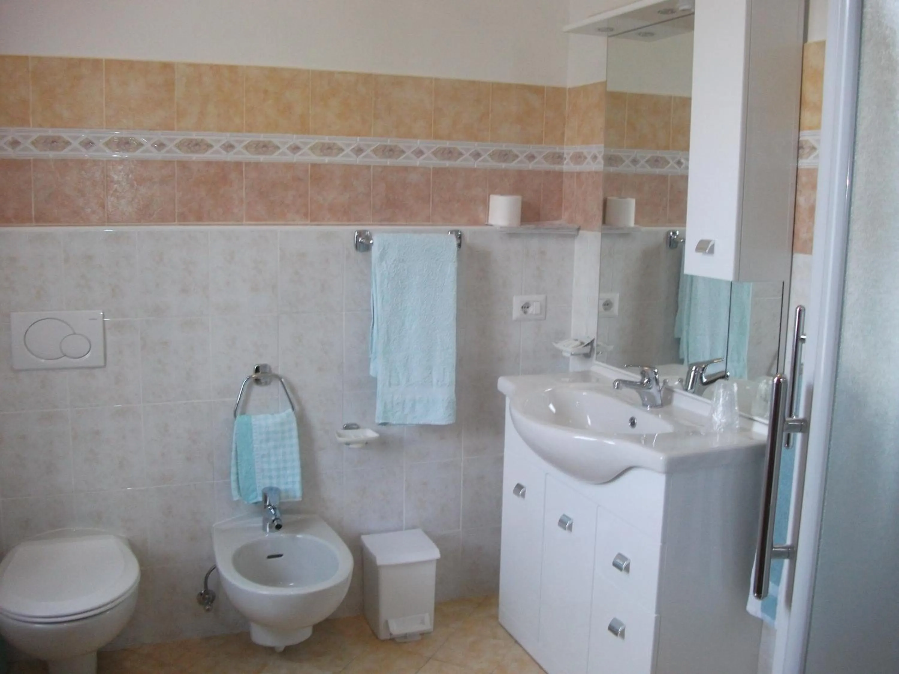 Toilet in Albergo Breglia