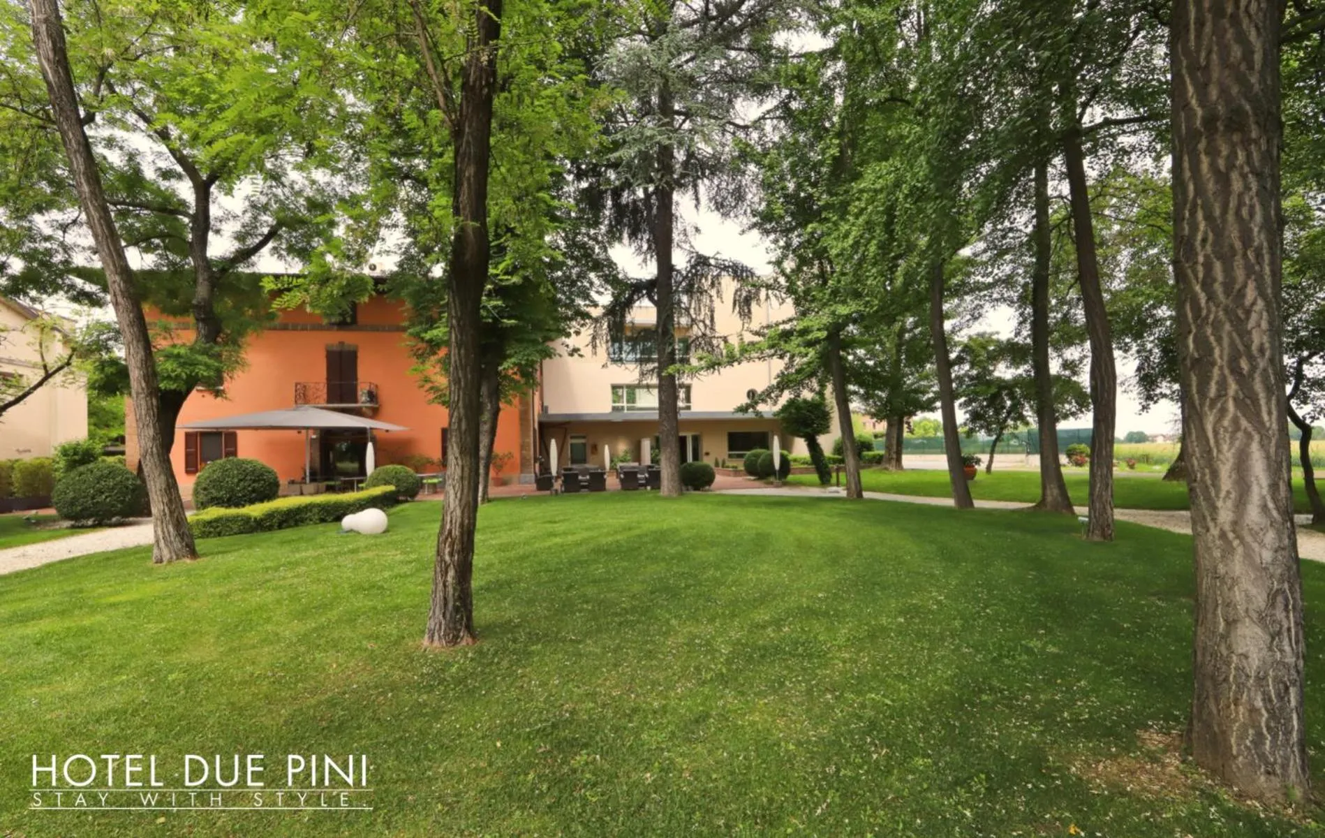 Property building in Hotel Due Pini