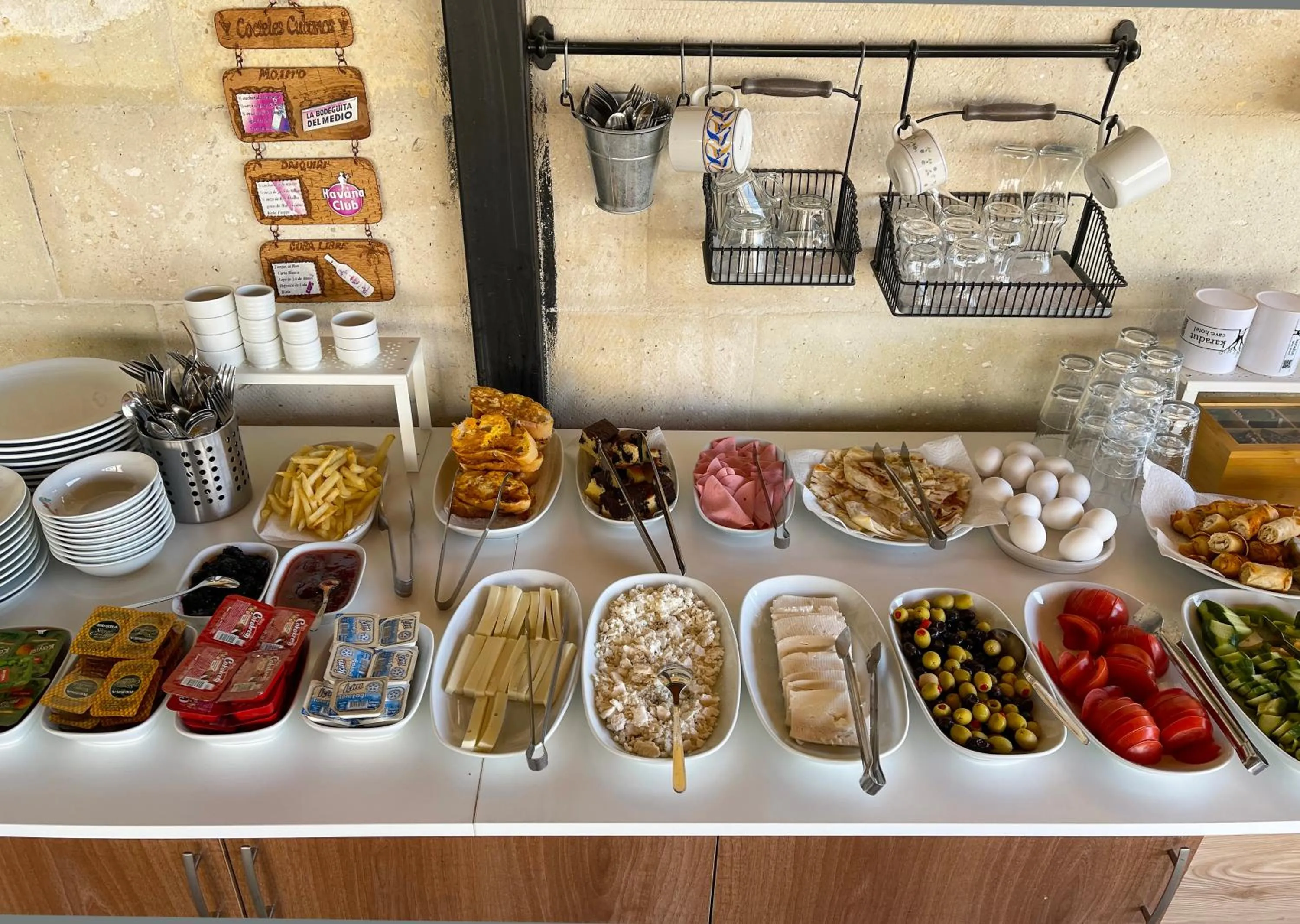 Breakfast in Karadut Cave Hotel