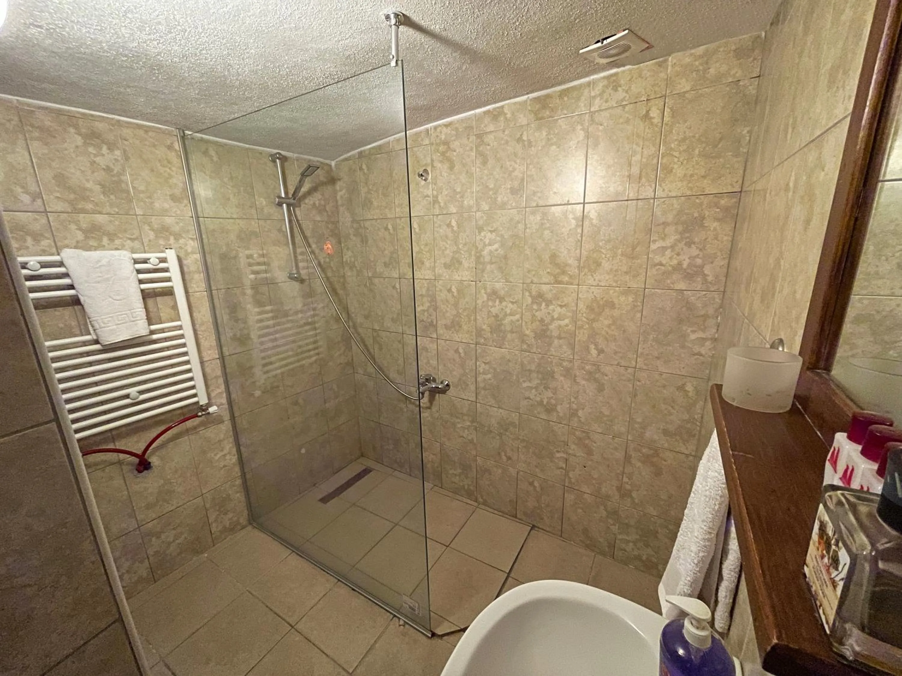 Bathroom in Karadut Cave Hotel