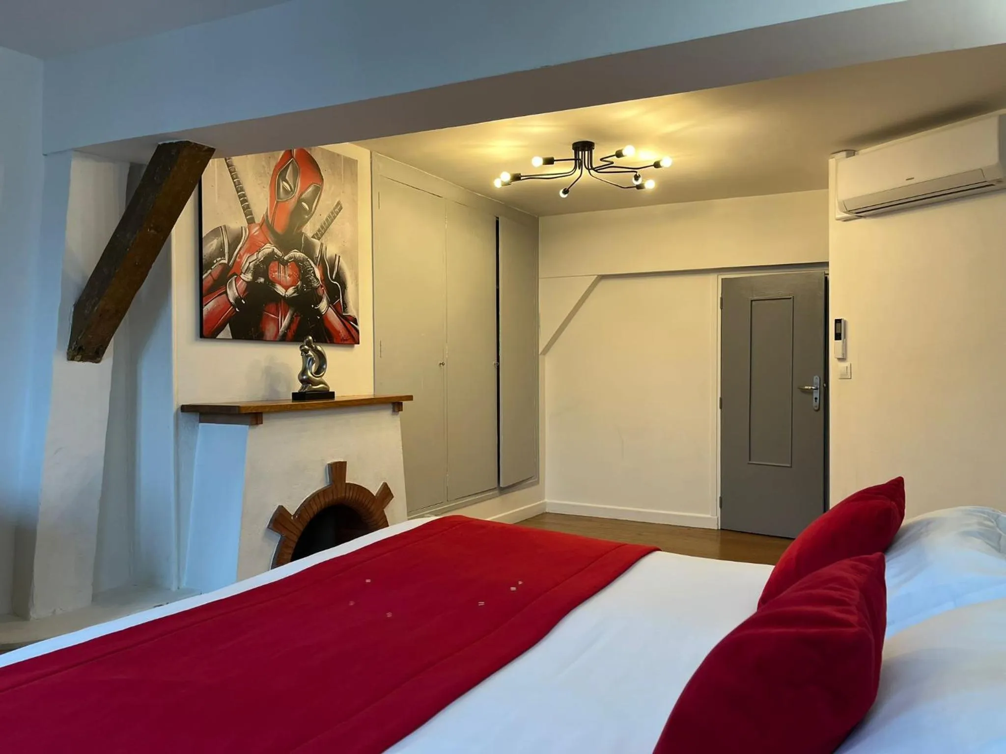 Bed in HOTEL & SPA Le Renard Centre