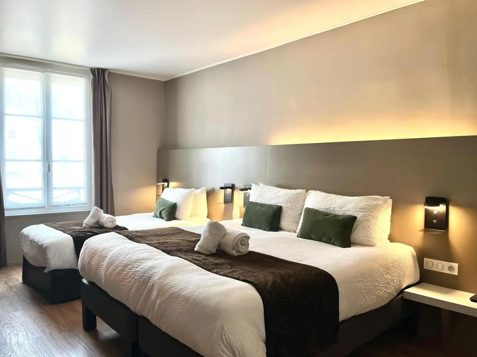 Comfort Triple Room in HOTEL & SPA Le Renard Centre Comfort Triple Room in HOTEL & SPA Le Renard Centre