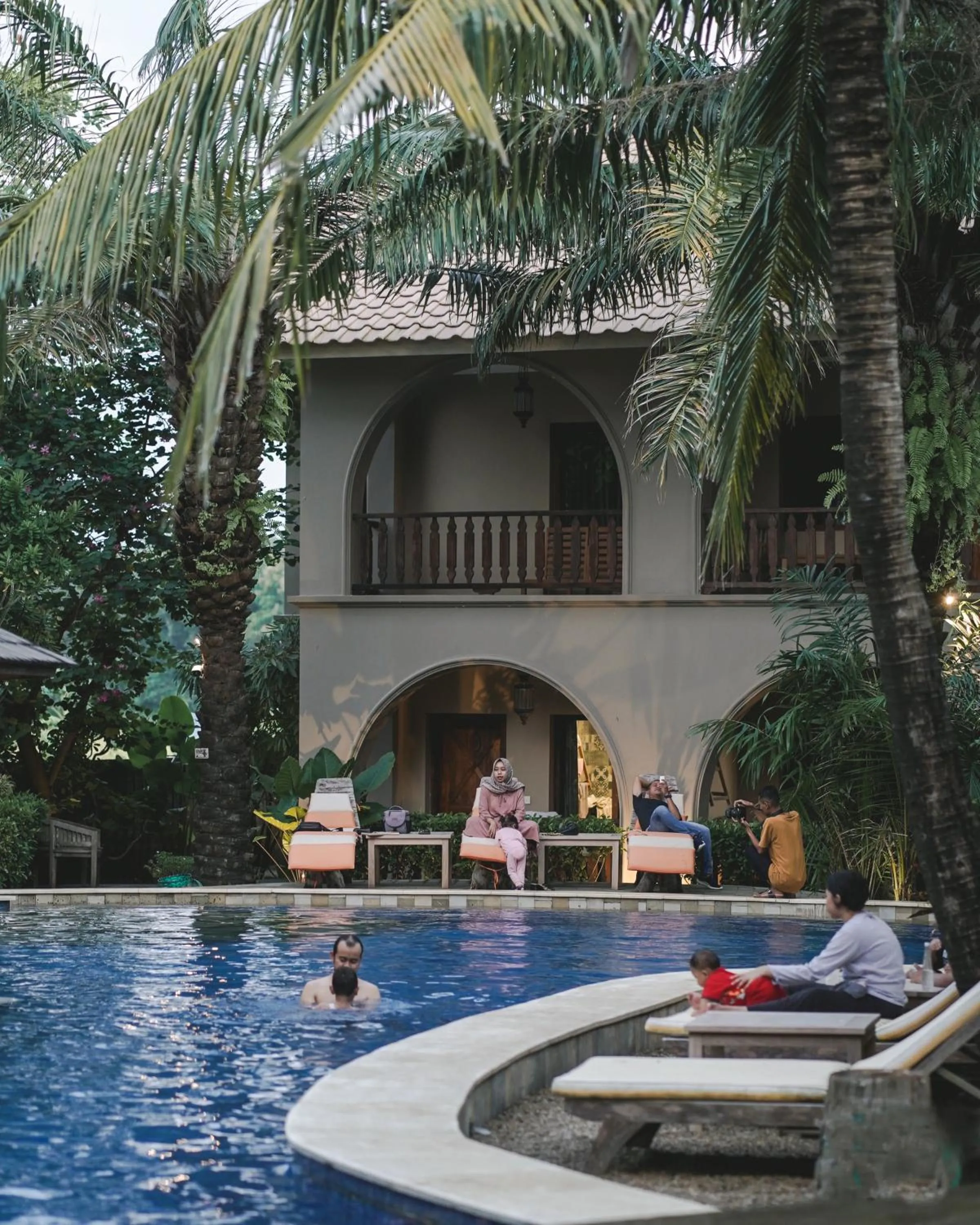 Swimming pool in Coconut Lodge Resort