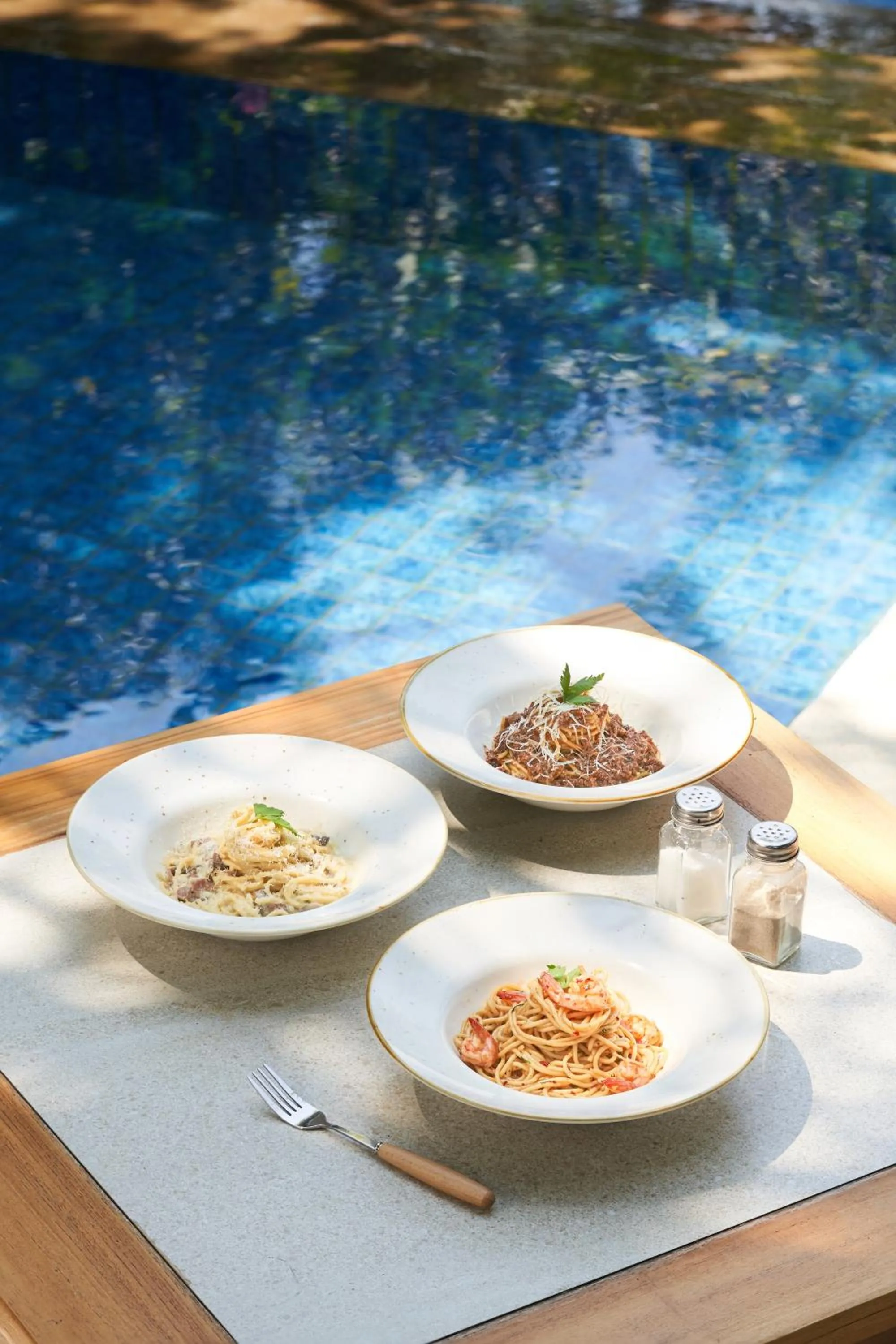 Restaurant/places to eat in Coconut Lodge Resort