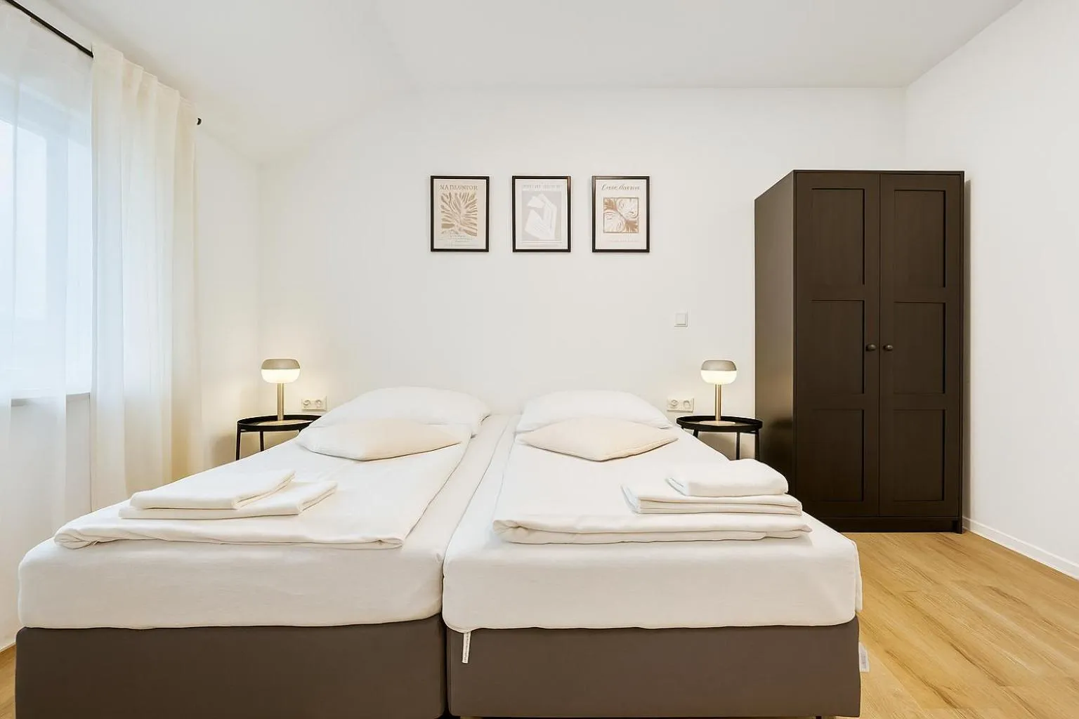 Bed in Airport Messe Hotel