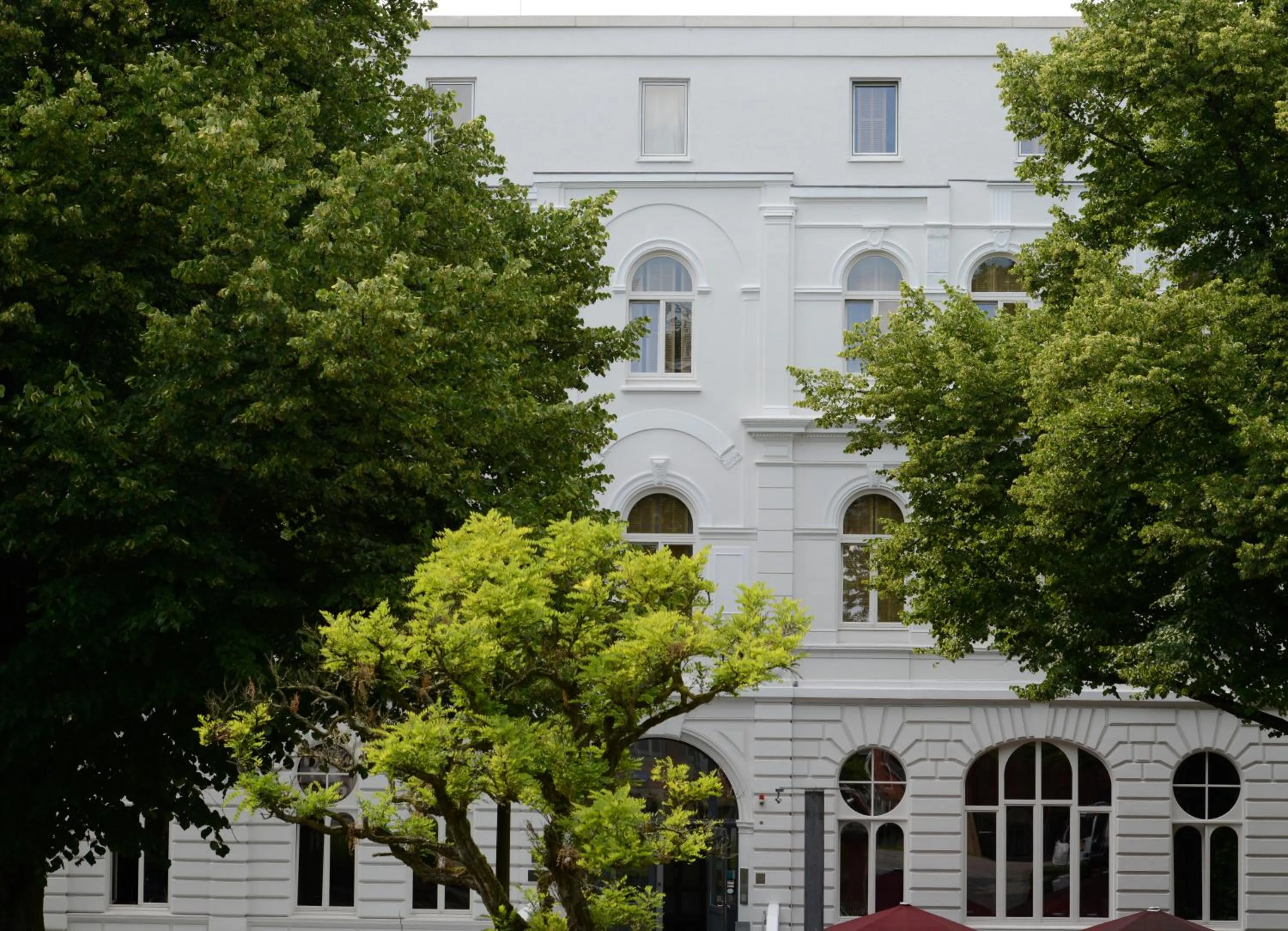 Facade/entrance in YoHo - The Young Hotel