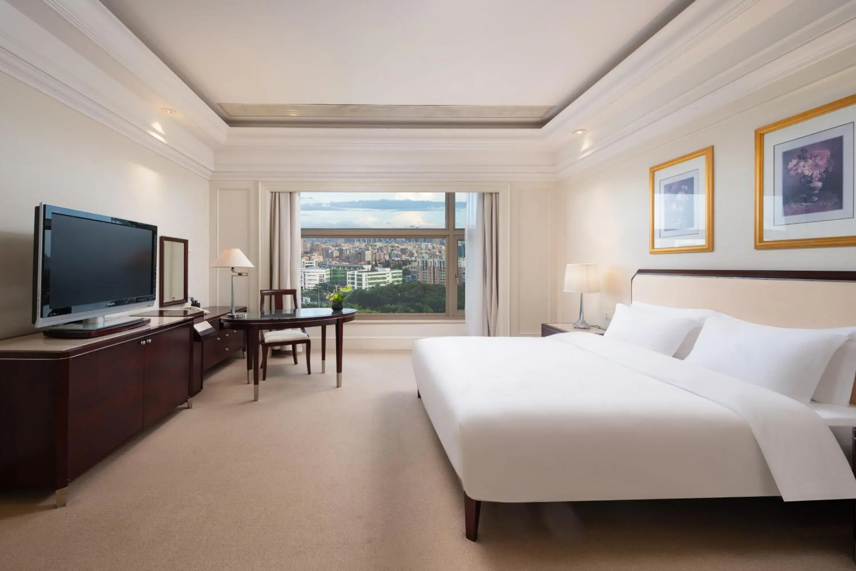 Executive Suite - single occupancy - Include One Breakfast in Parklane Hotel Changan Executive Suite - single occupancy - Include One Breakfast in Parklane Hotel Changan