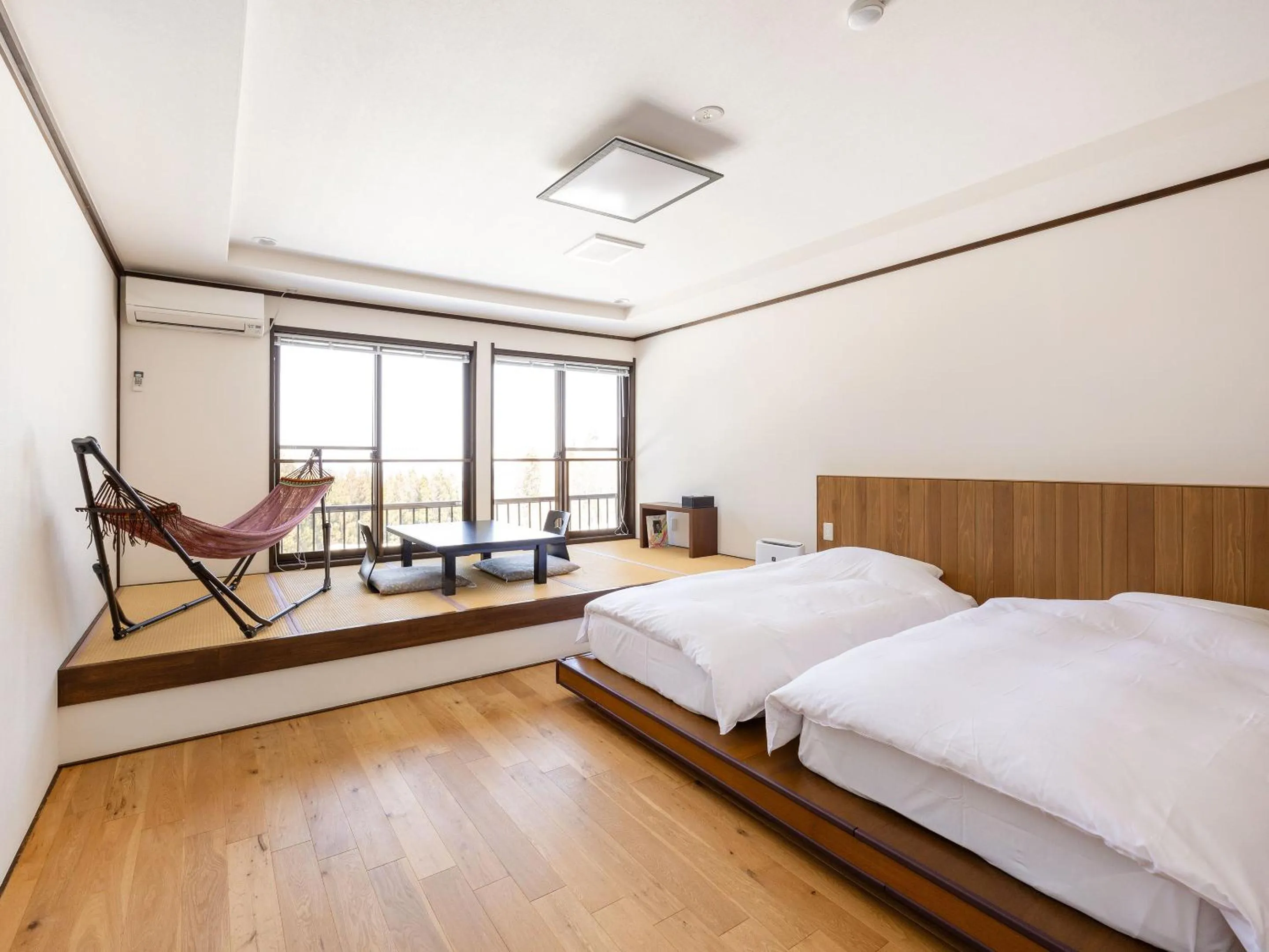 Photo of the whole room, Bed in Auberge 醸す森 "kamosu mori"