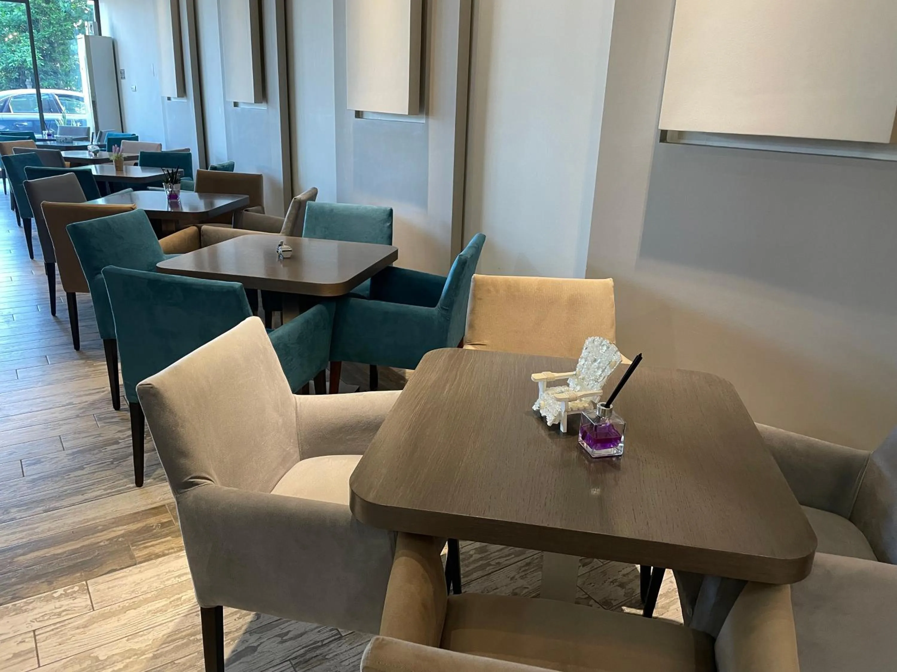 Restaurant/places to eat in Porto Del Sol Hotel