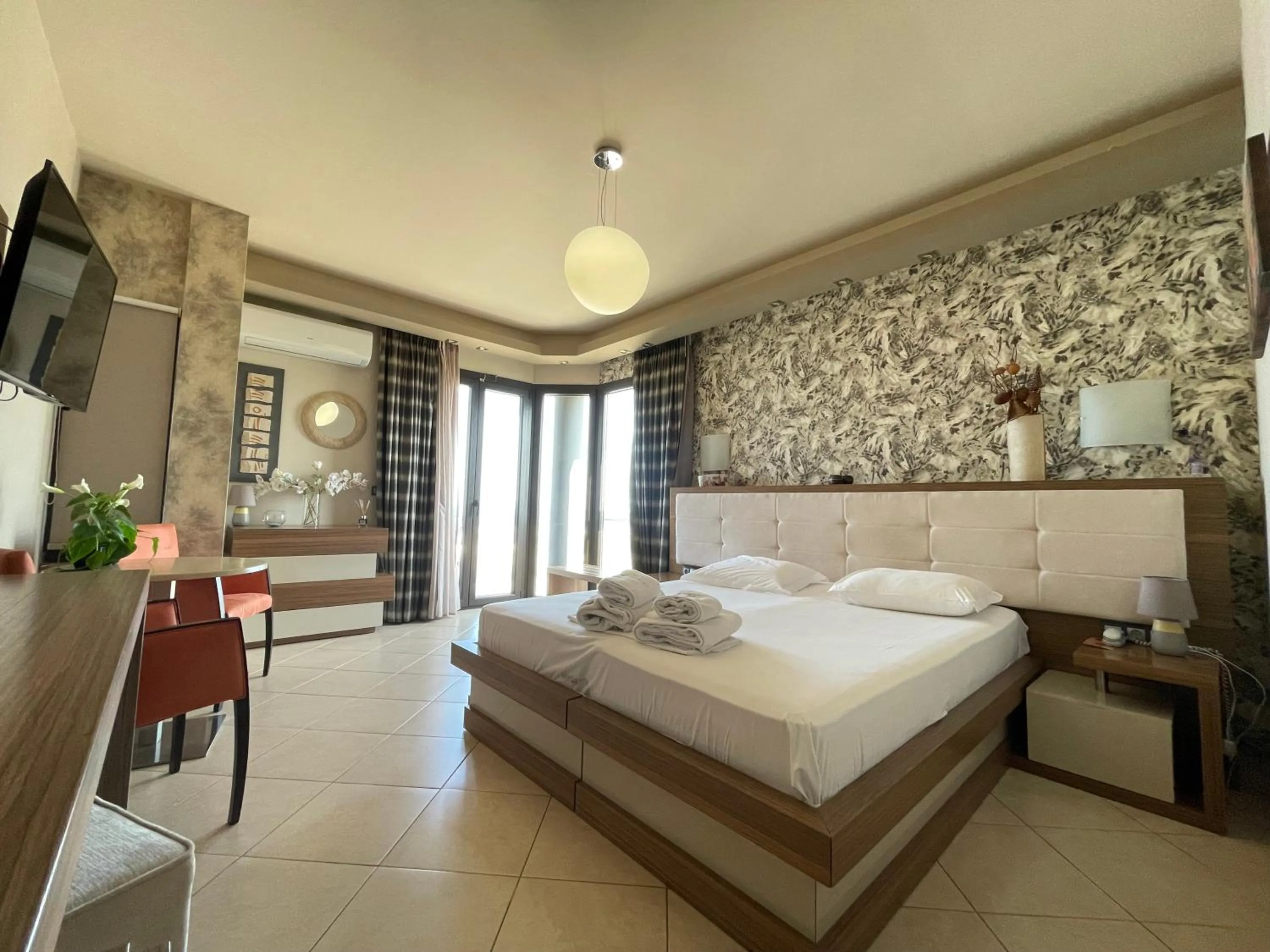 Bed in Porto Del Sol Hotel