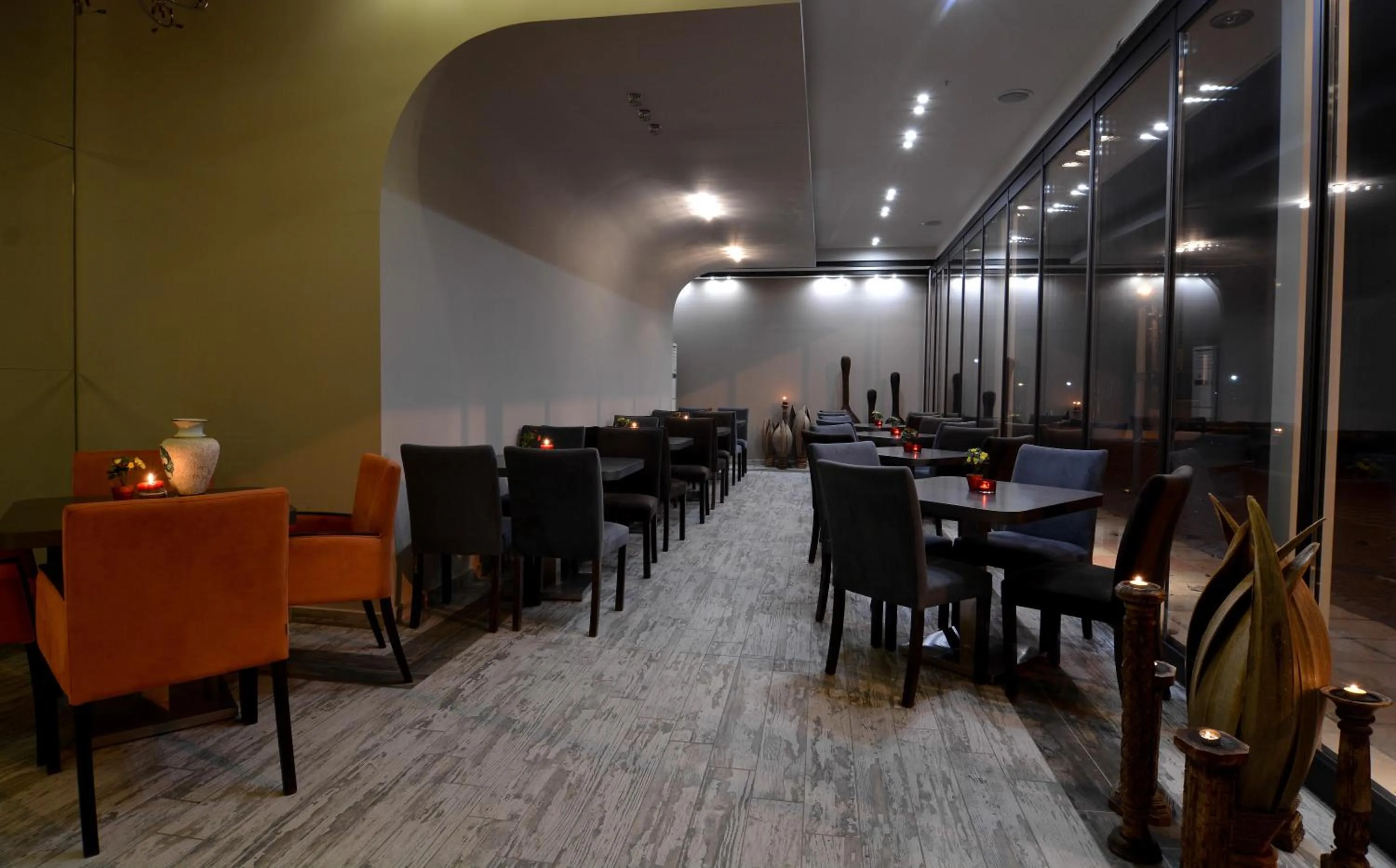 Lounge or bar in Porto Del Sol Hotel