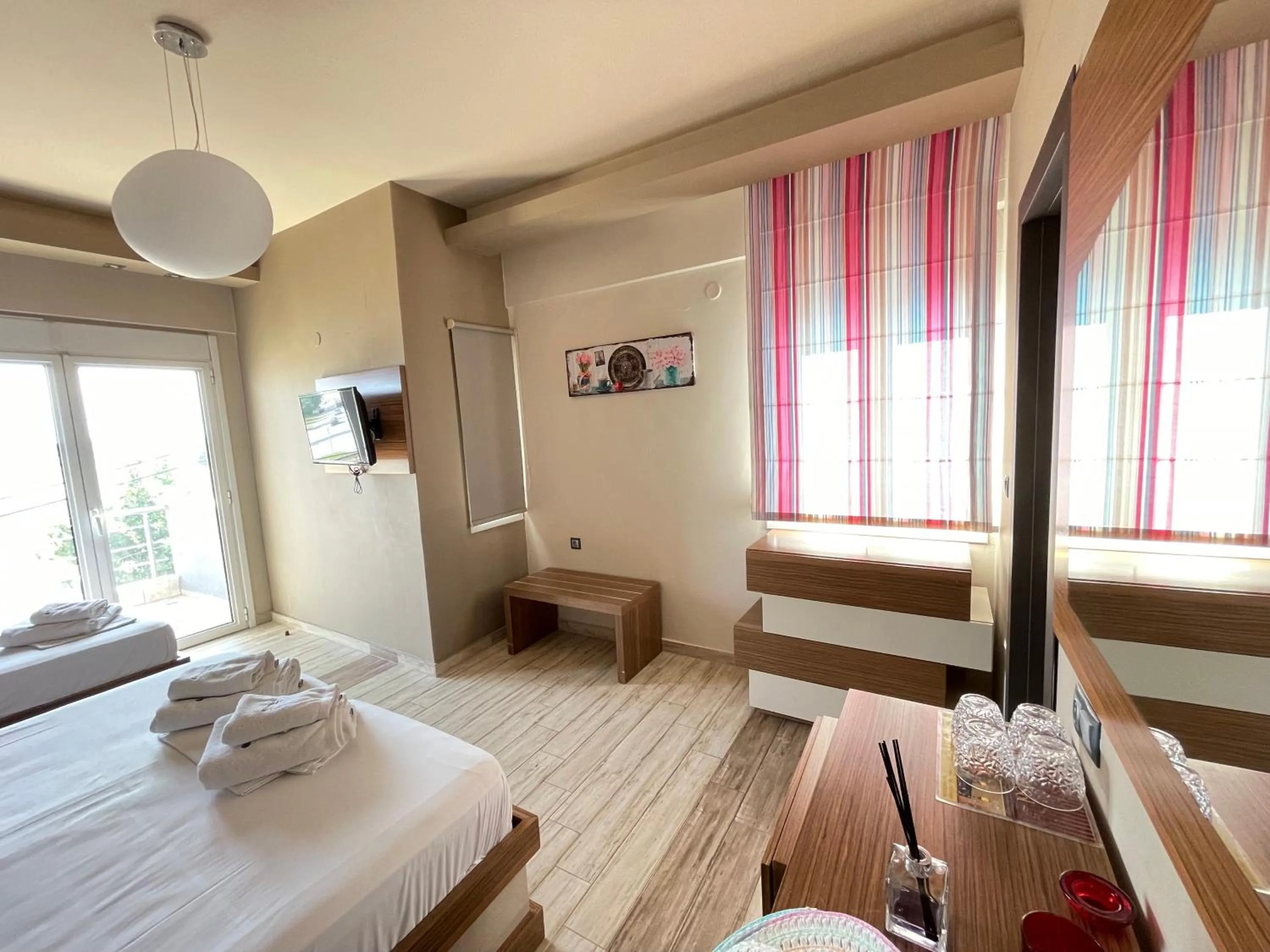 Bedroom, Bed in Porto Del Sol Hotel